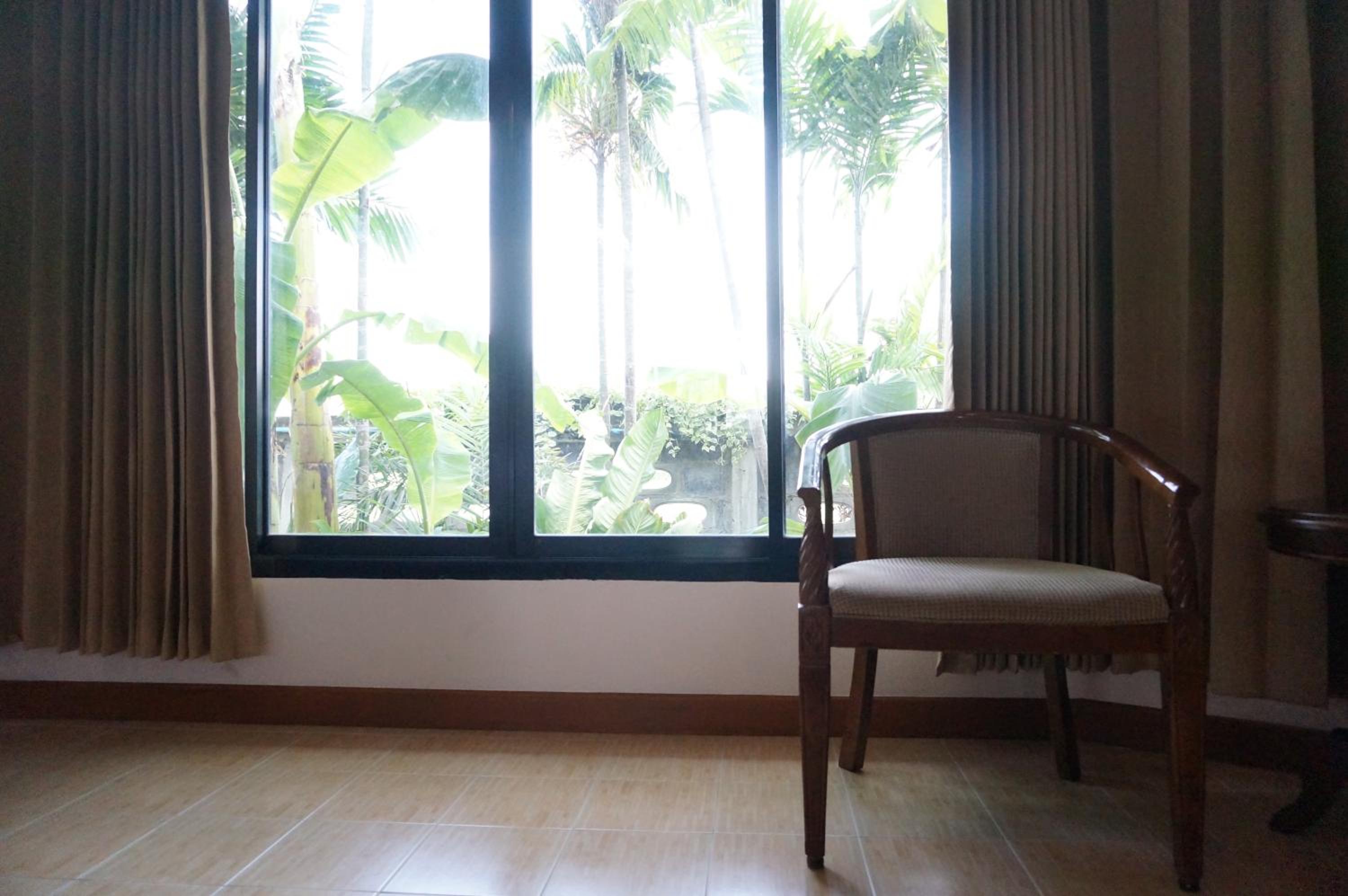 Deluxe Room - Photo 9