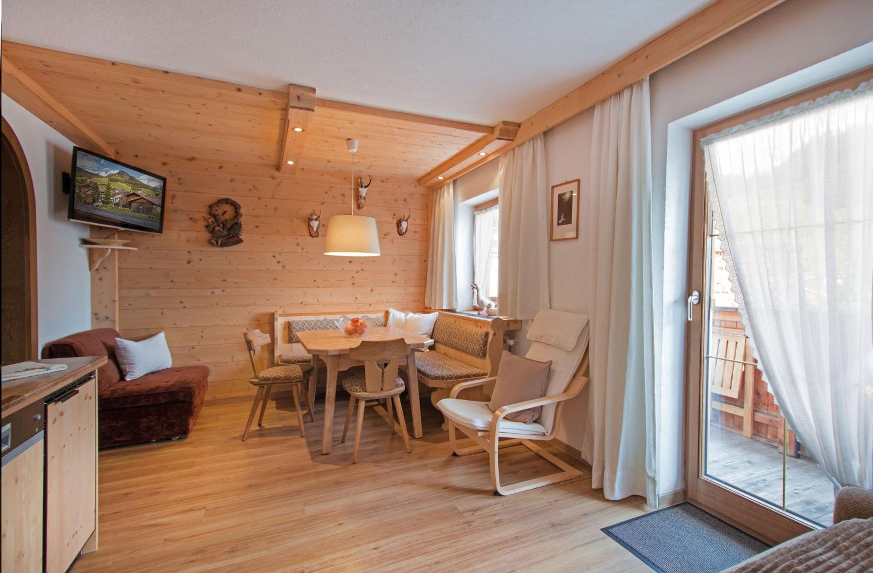 Family Apartment with Balcony photo 3