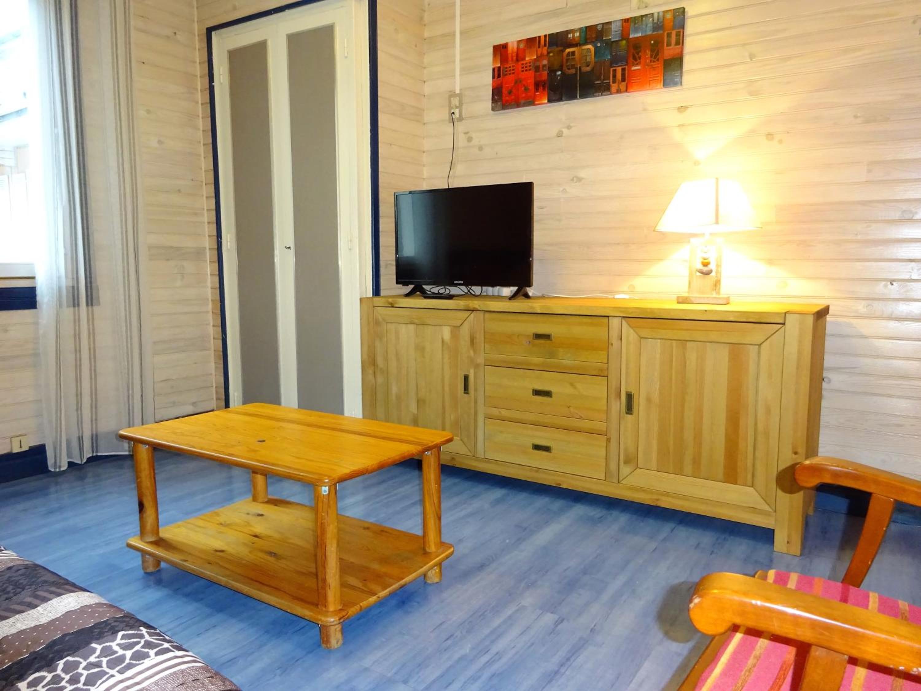 Apartment with Mountain View photo 2