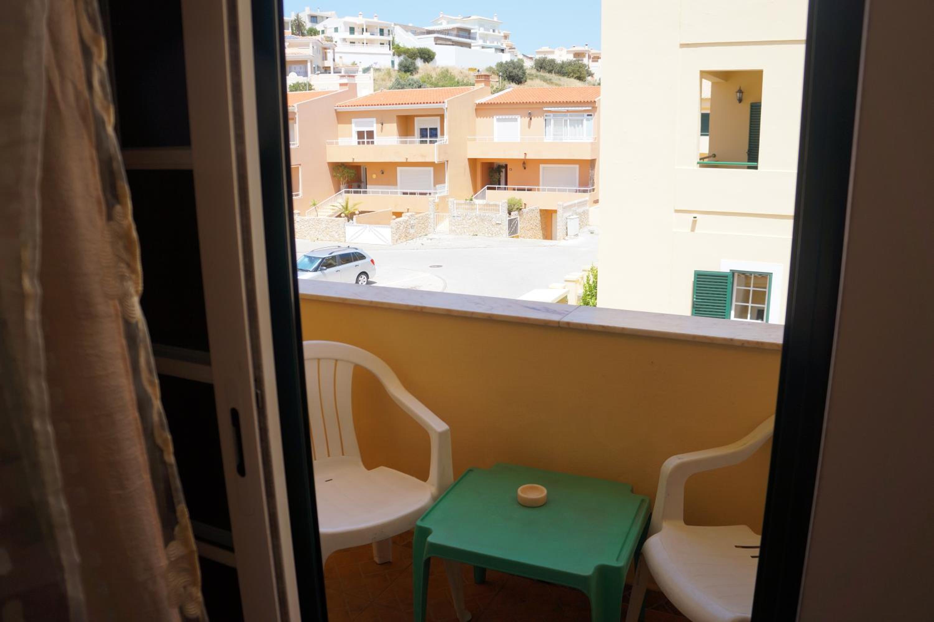 Double Room with Private External Bathroom - Photo 3