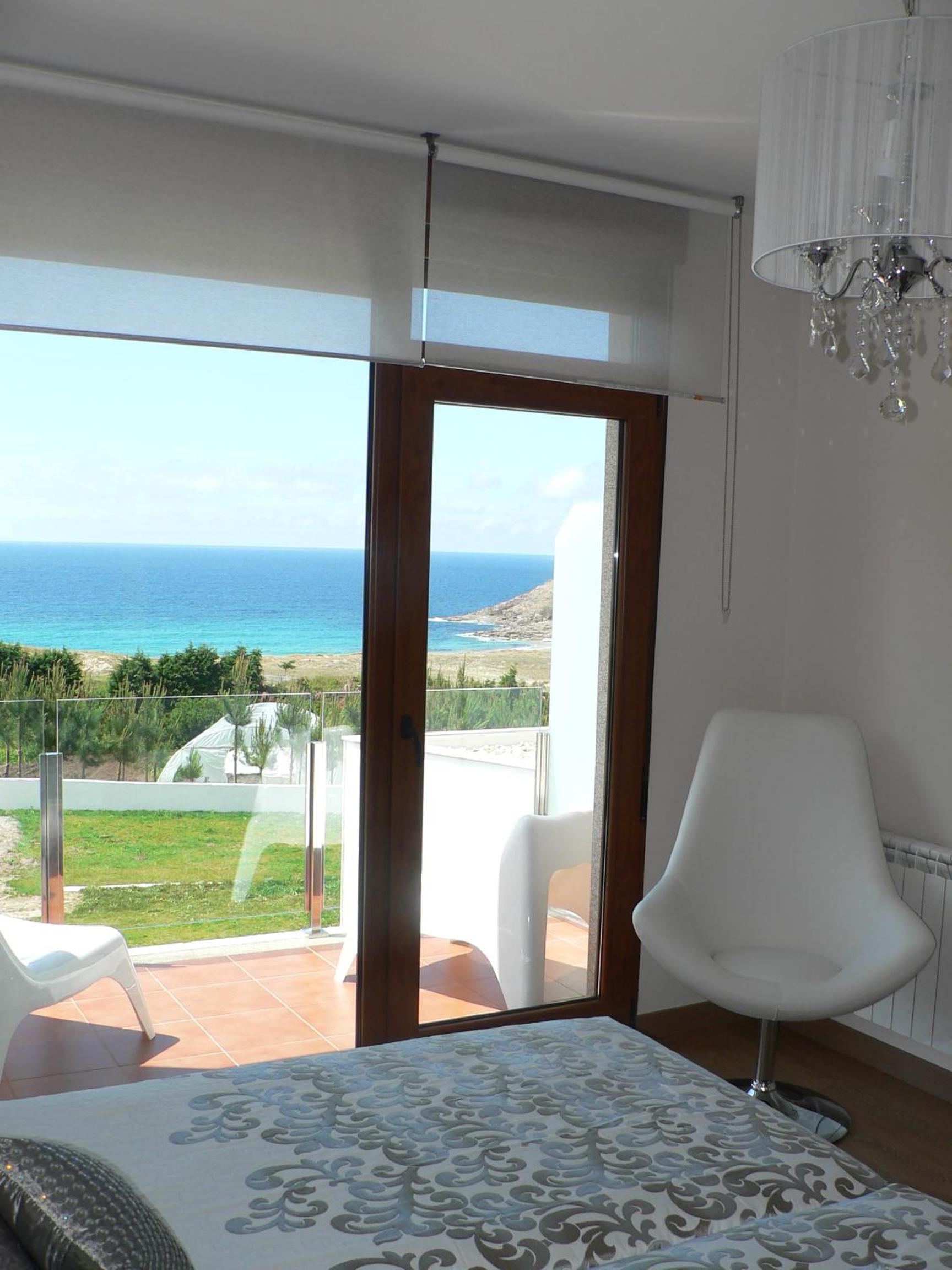 Double Room with Sea View - Photo 27