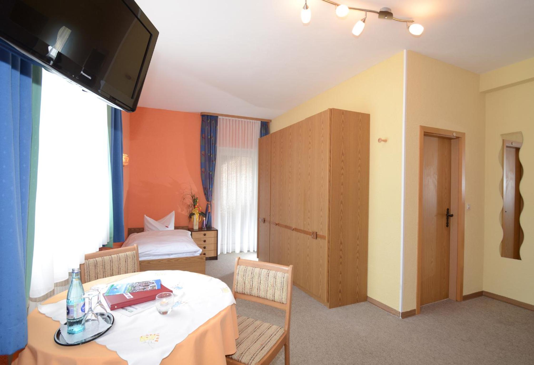 Family triple room photo 1