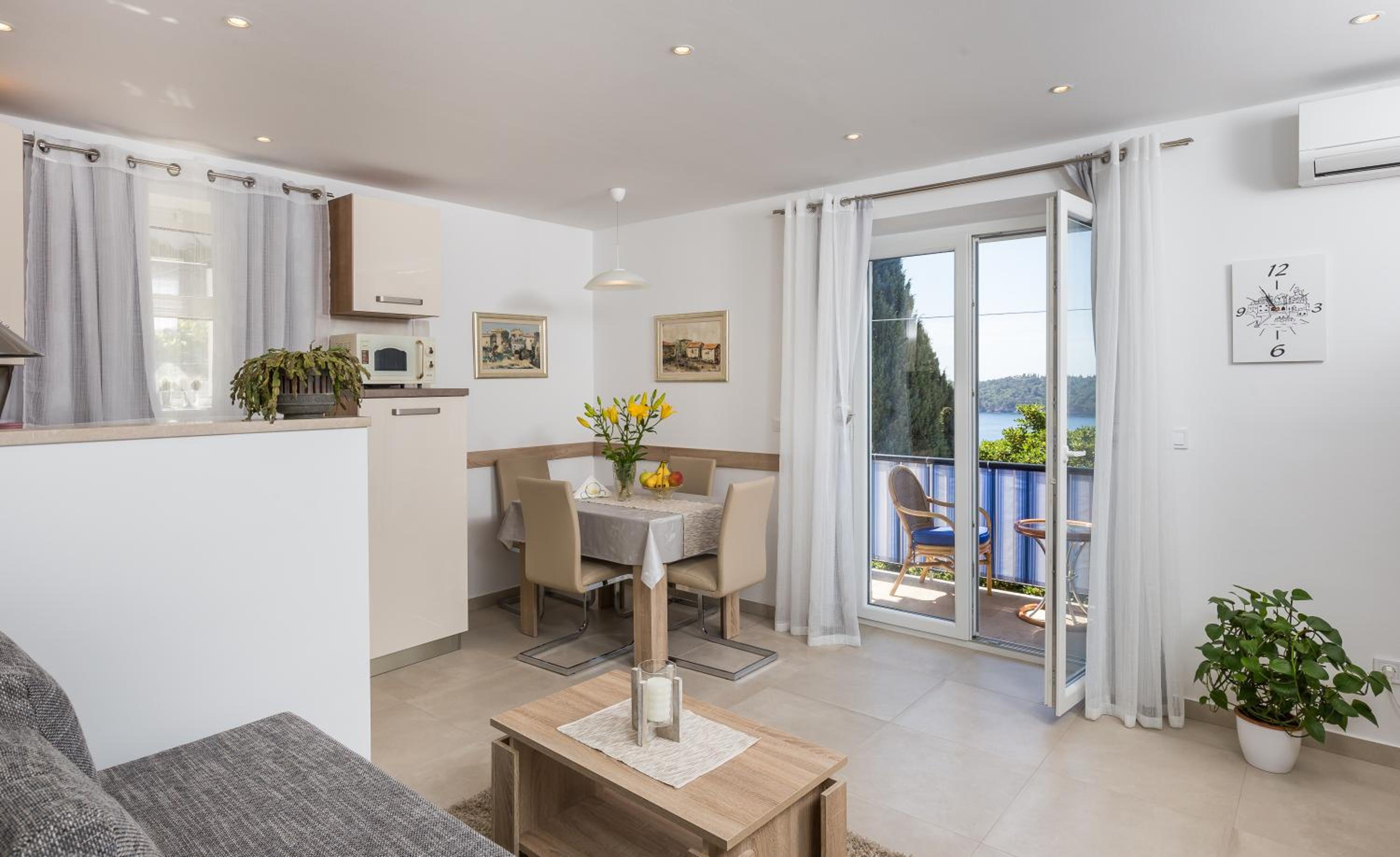 Apartment with Sea View