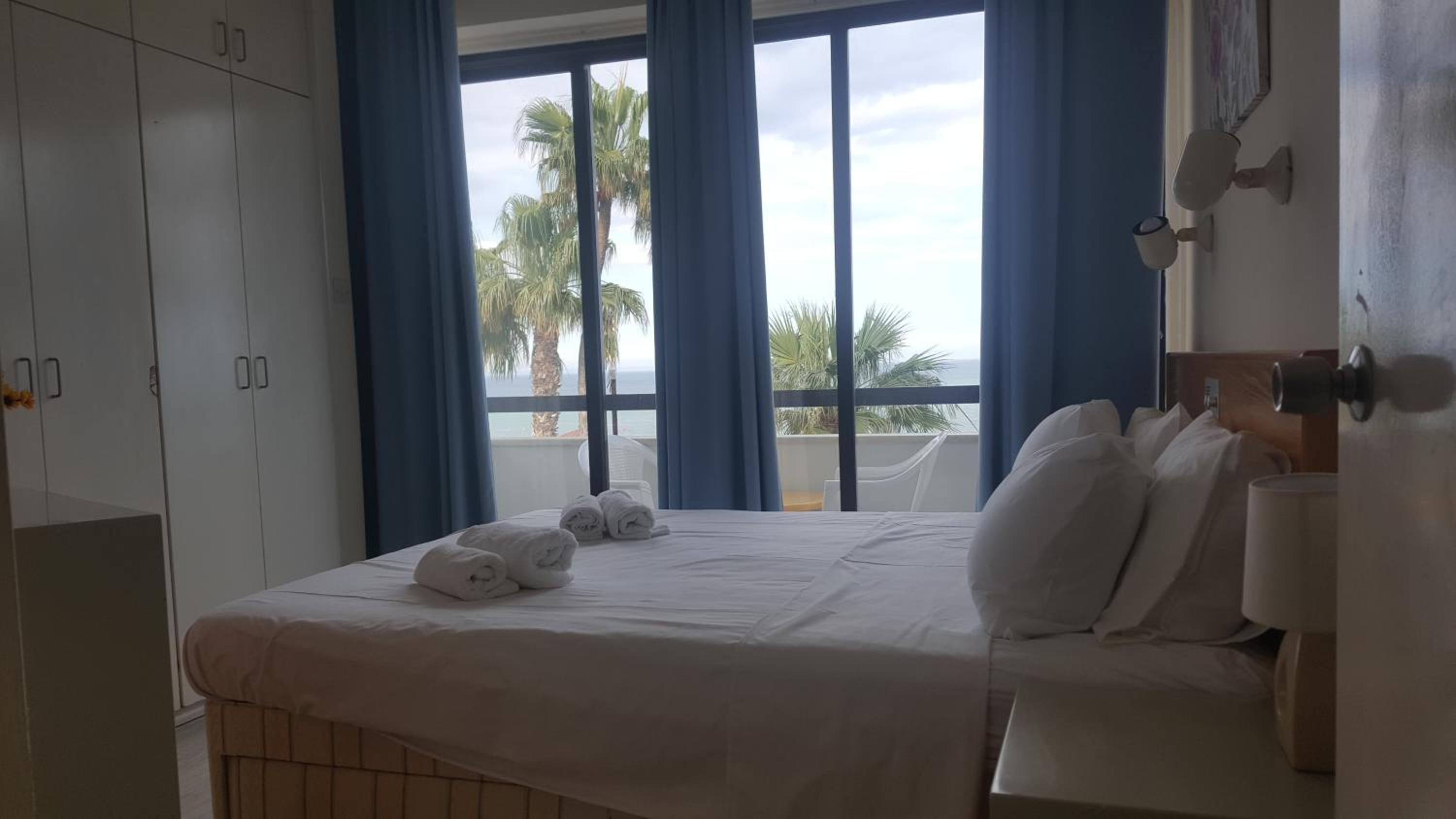Apartment with Sea View - Photo 34