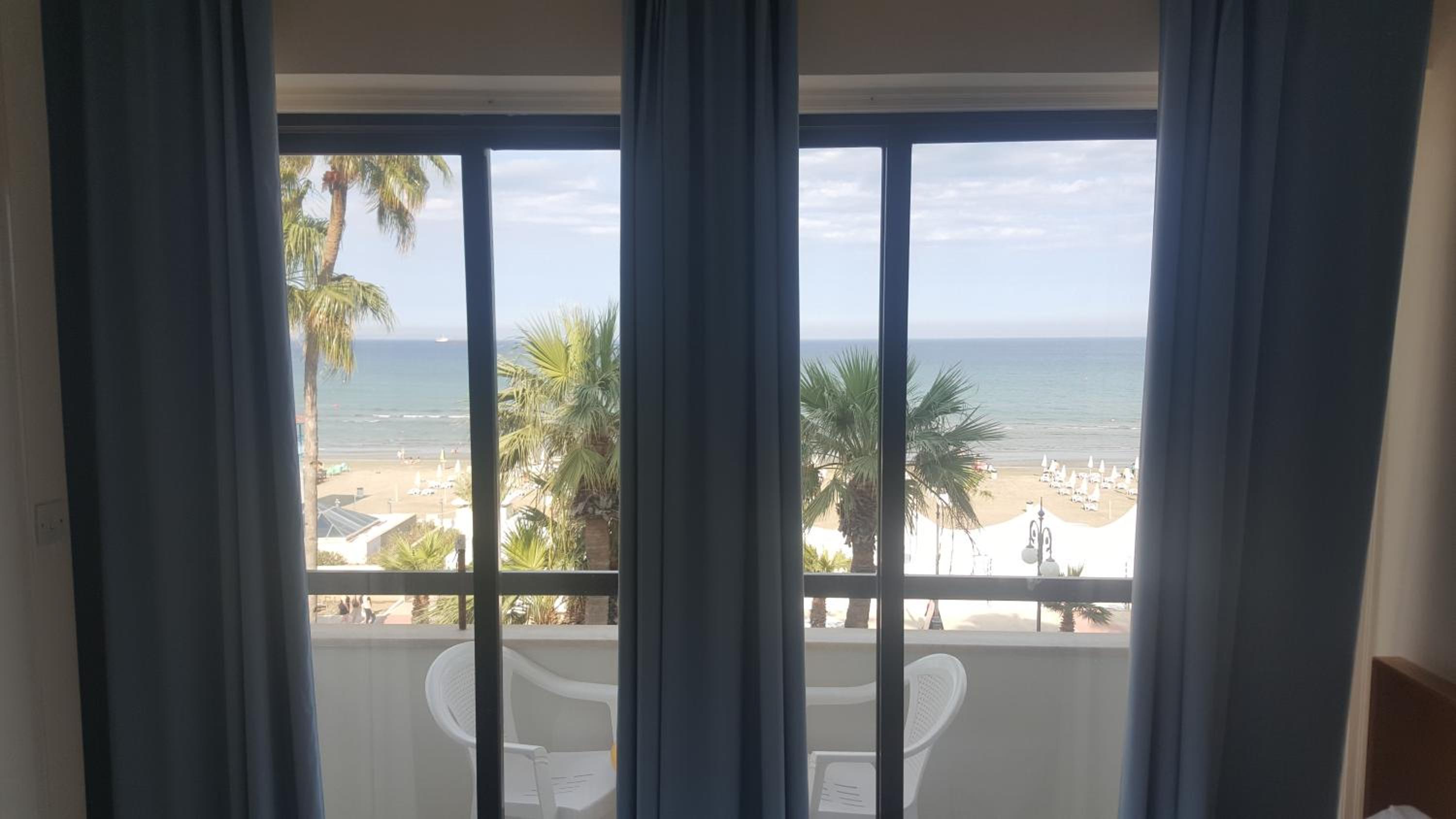 Apartment with Sea View - Photo 32