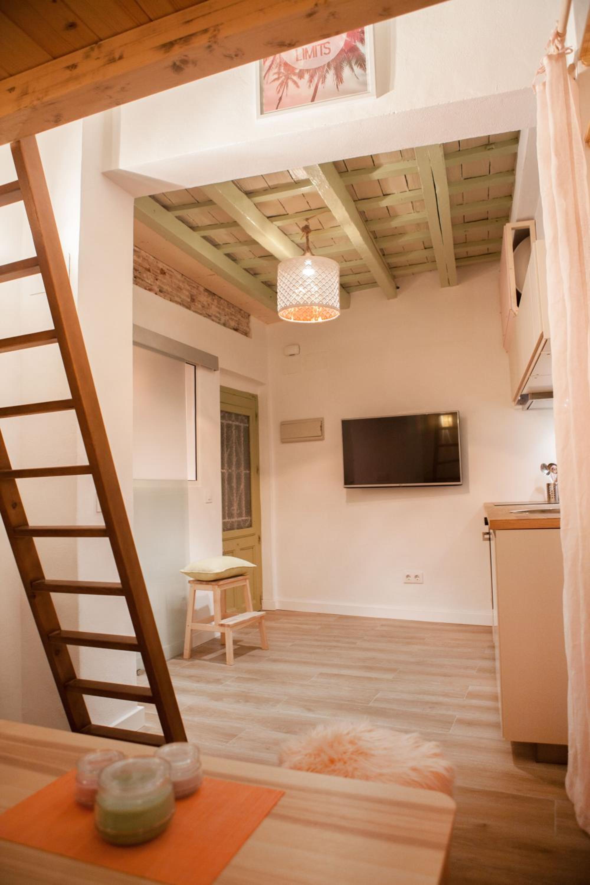 Superior Apartment - Photo 7