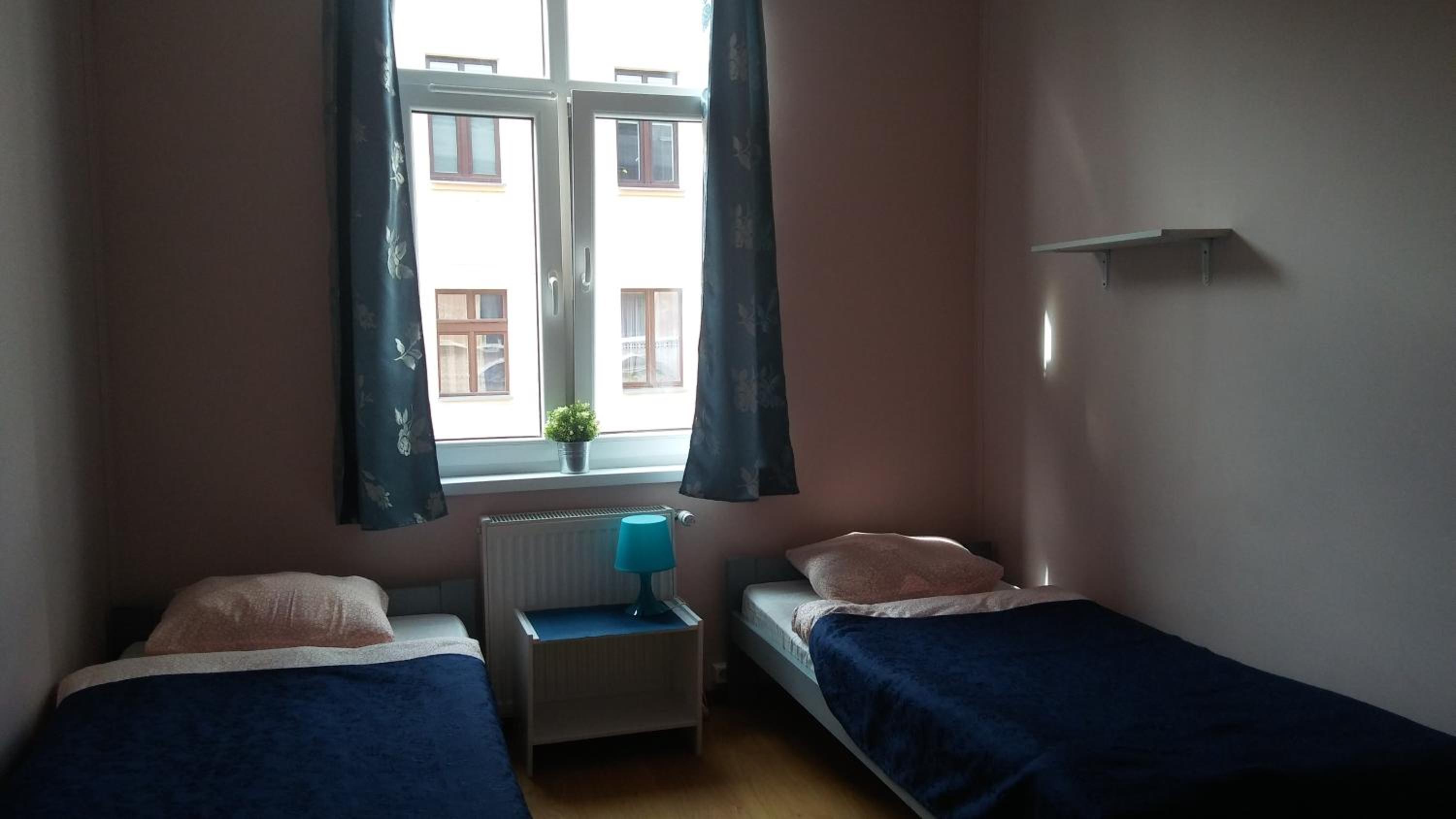 Twin Room - Photo 1