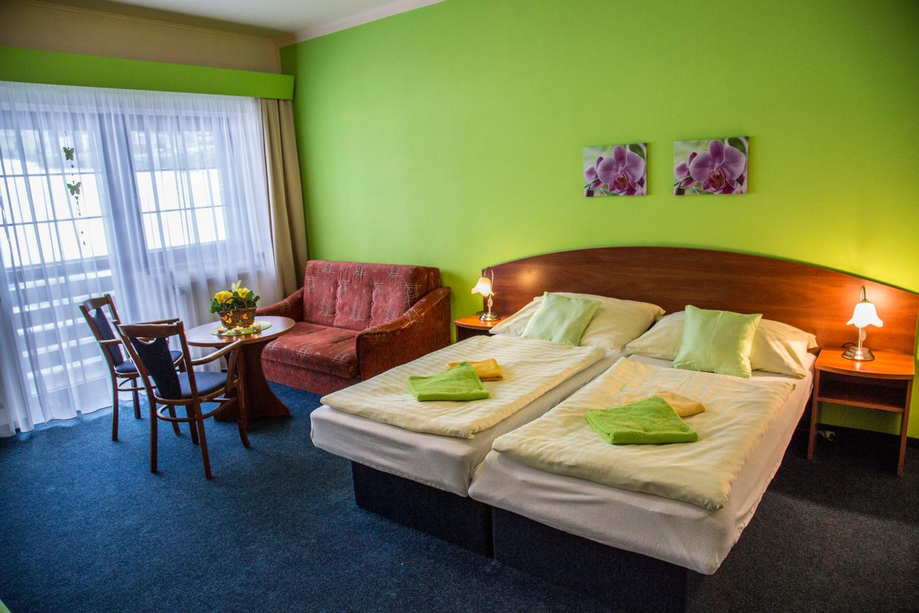 Standard Double or Twin Room - Photo 1