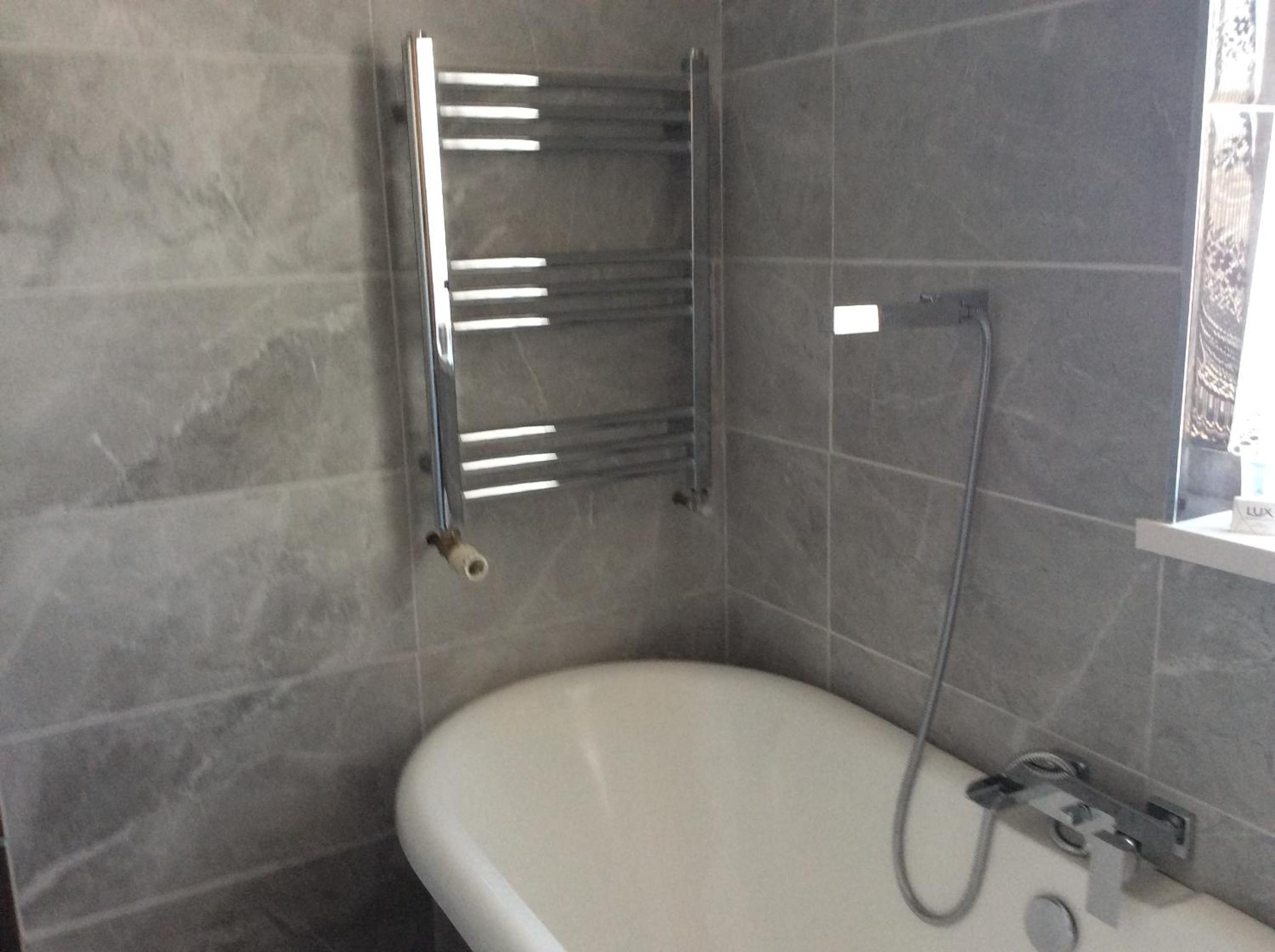 Double Room with Private Bathroom - Photo 12