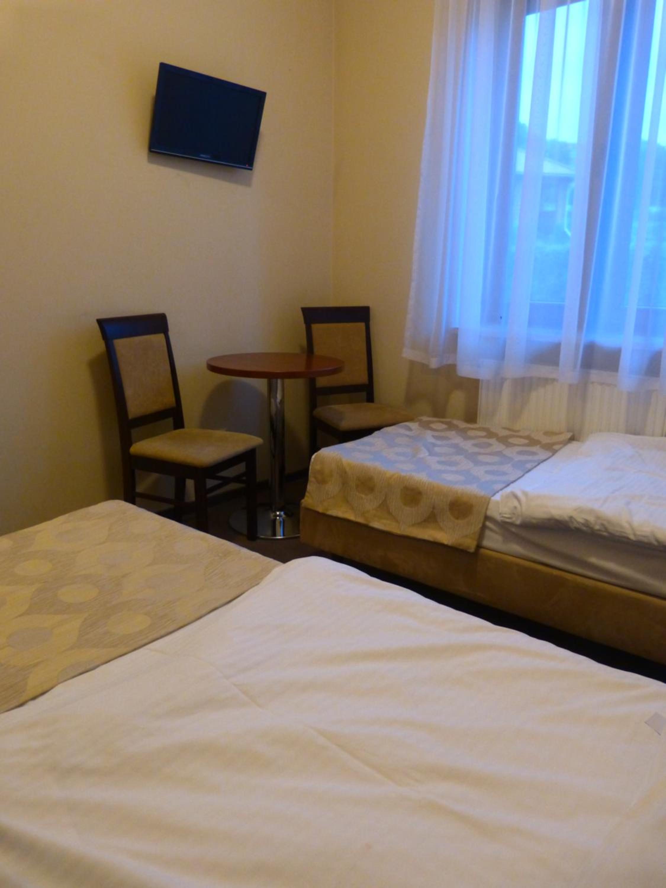 Double Room - Photo 5