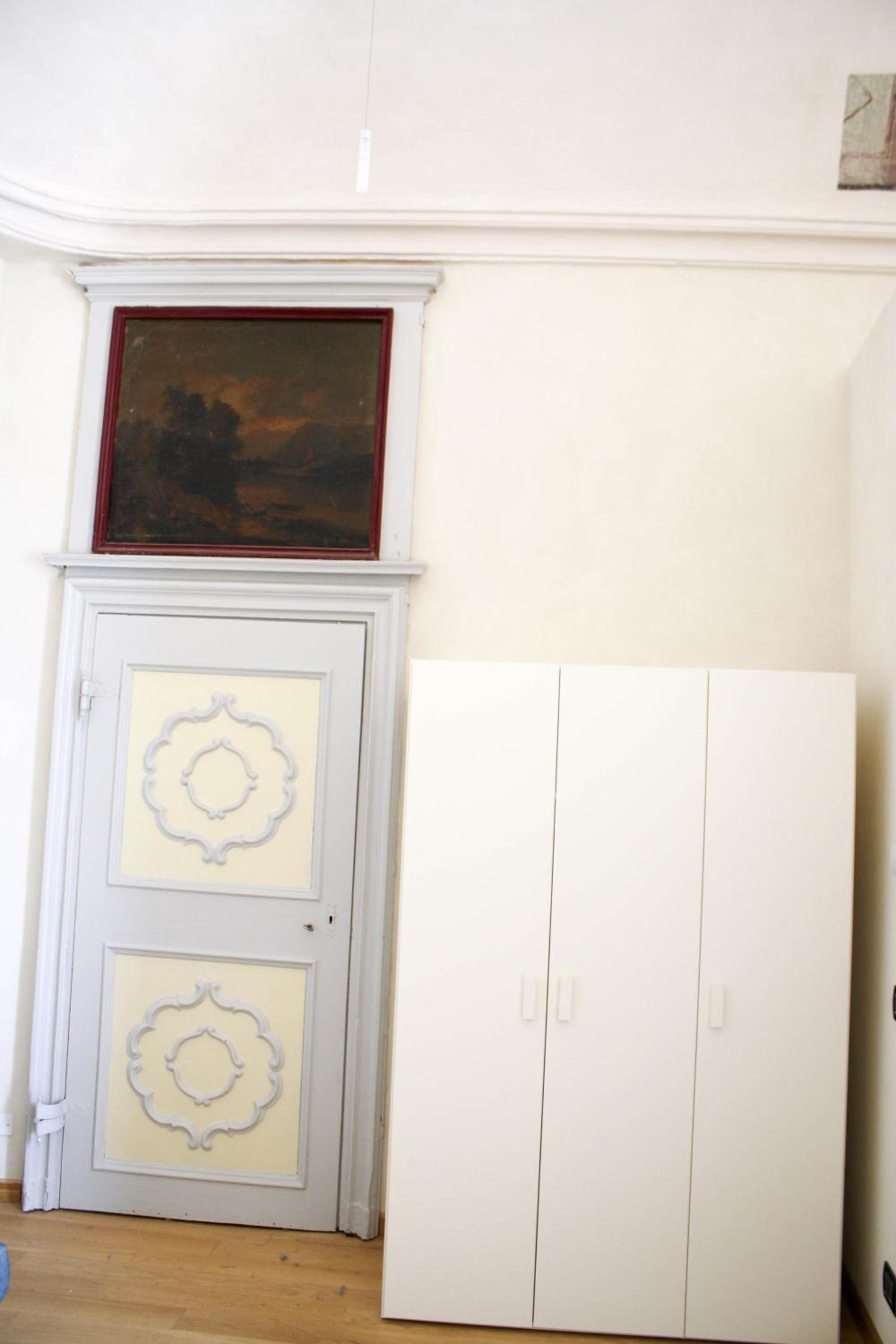 Double or Twin Room with City View - Photo 7
