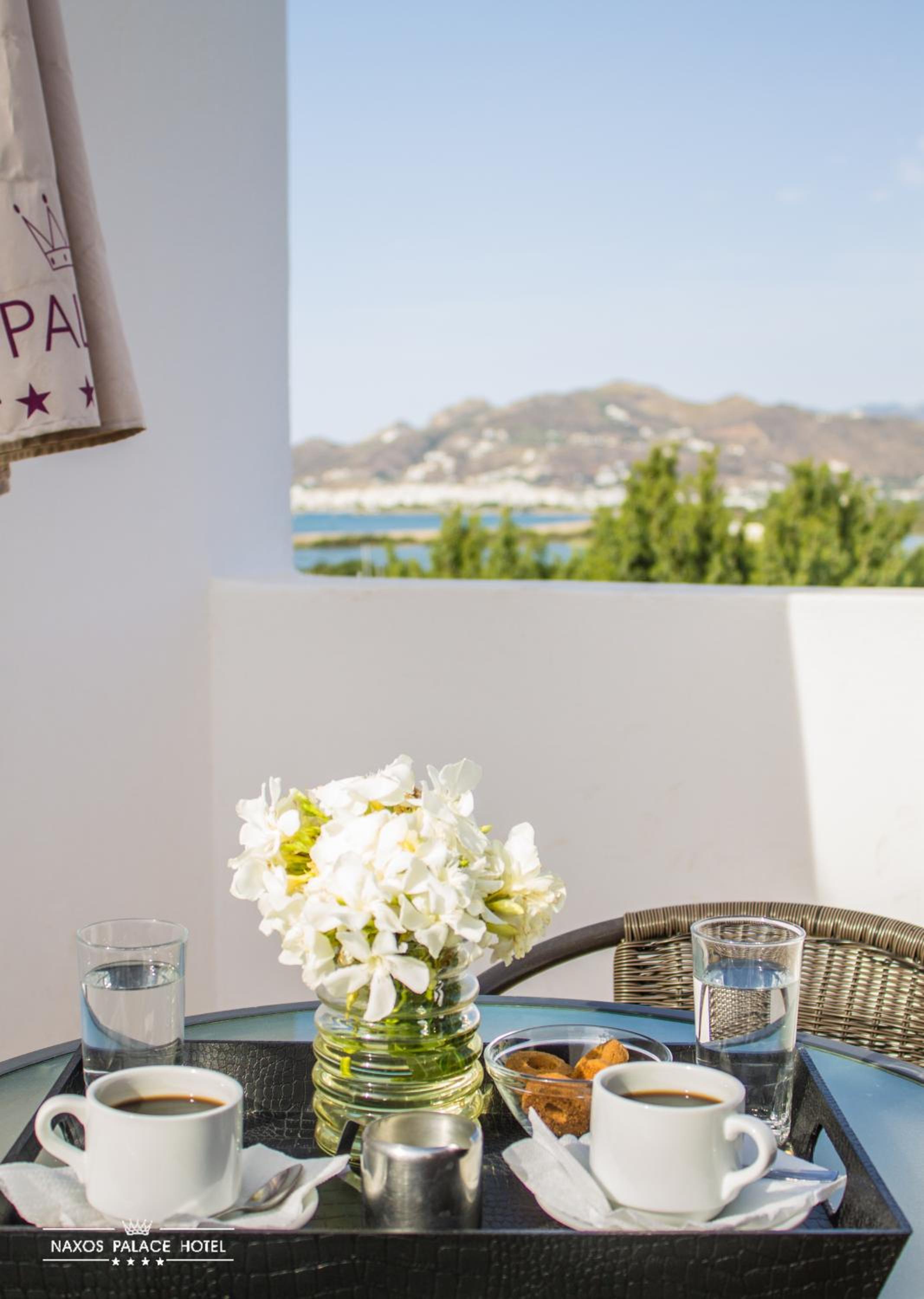 Suite with Balcony and Sea View photo 2