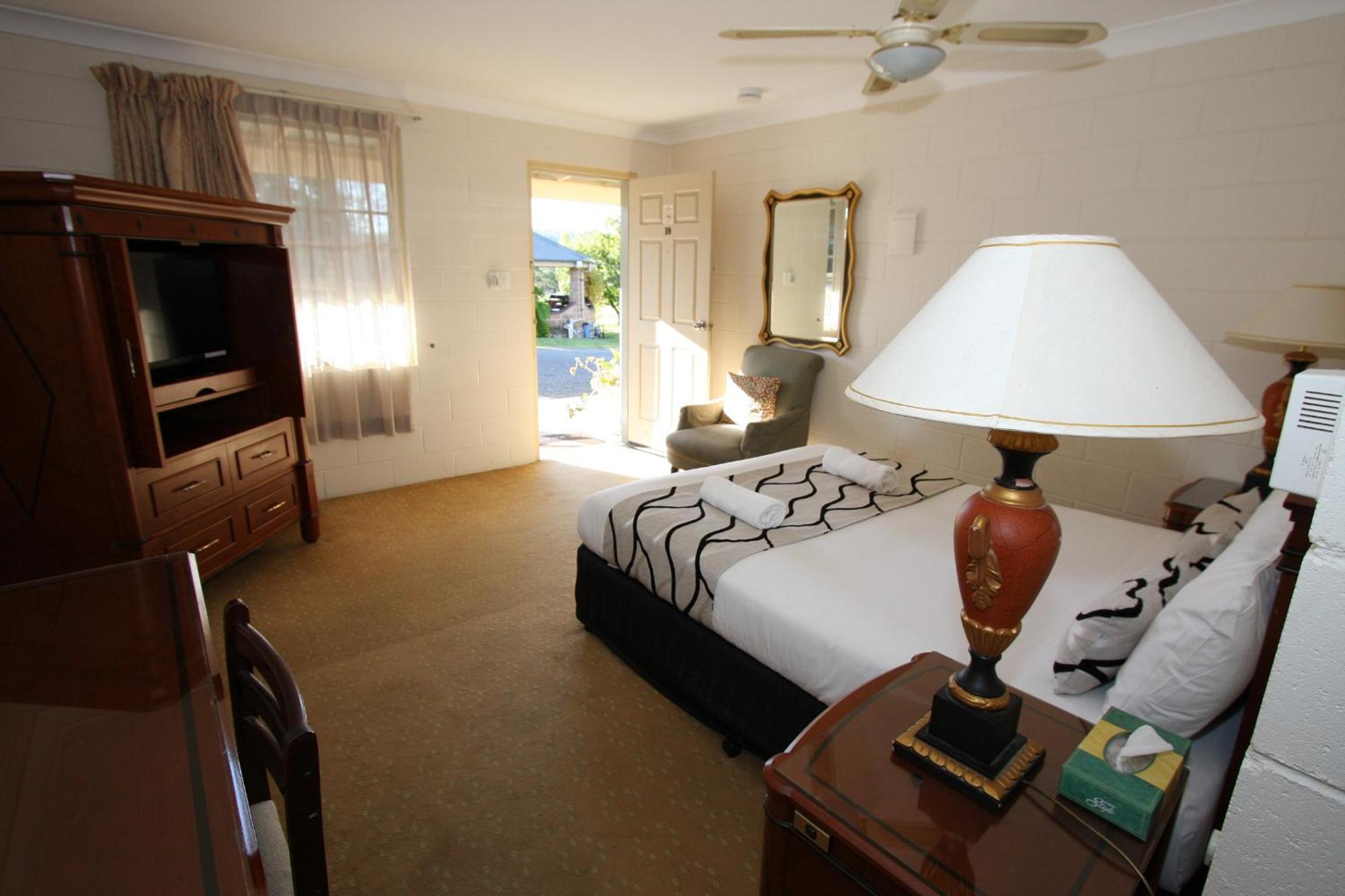 Standard Queen Room photo 2