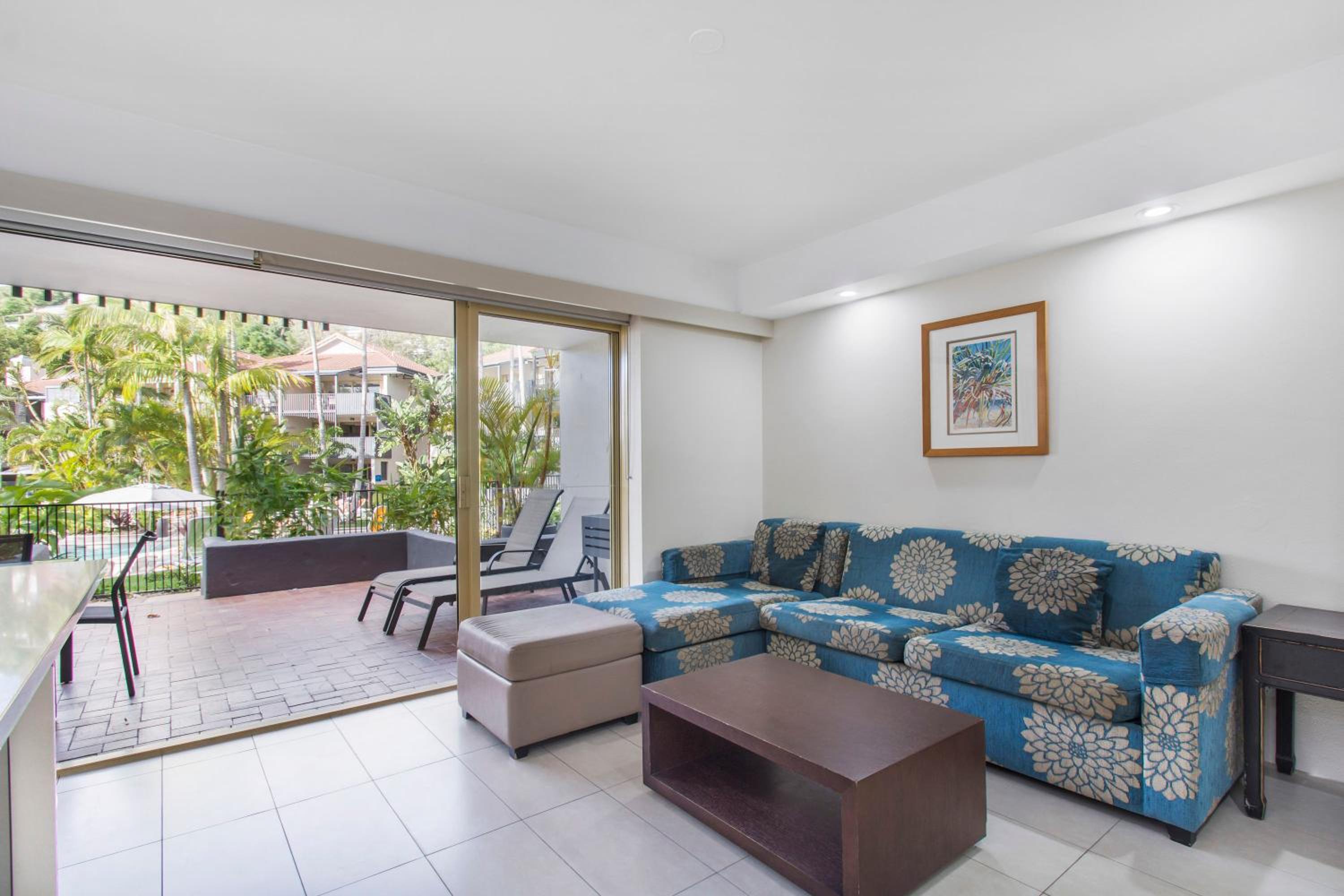Two-Bedroom Apartment - Poolside photo 1