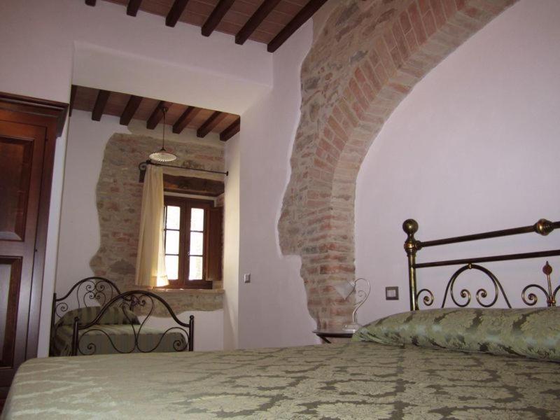 One-Bedroom Apartment (5 Adults) photo 3