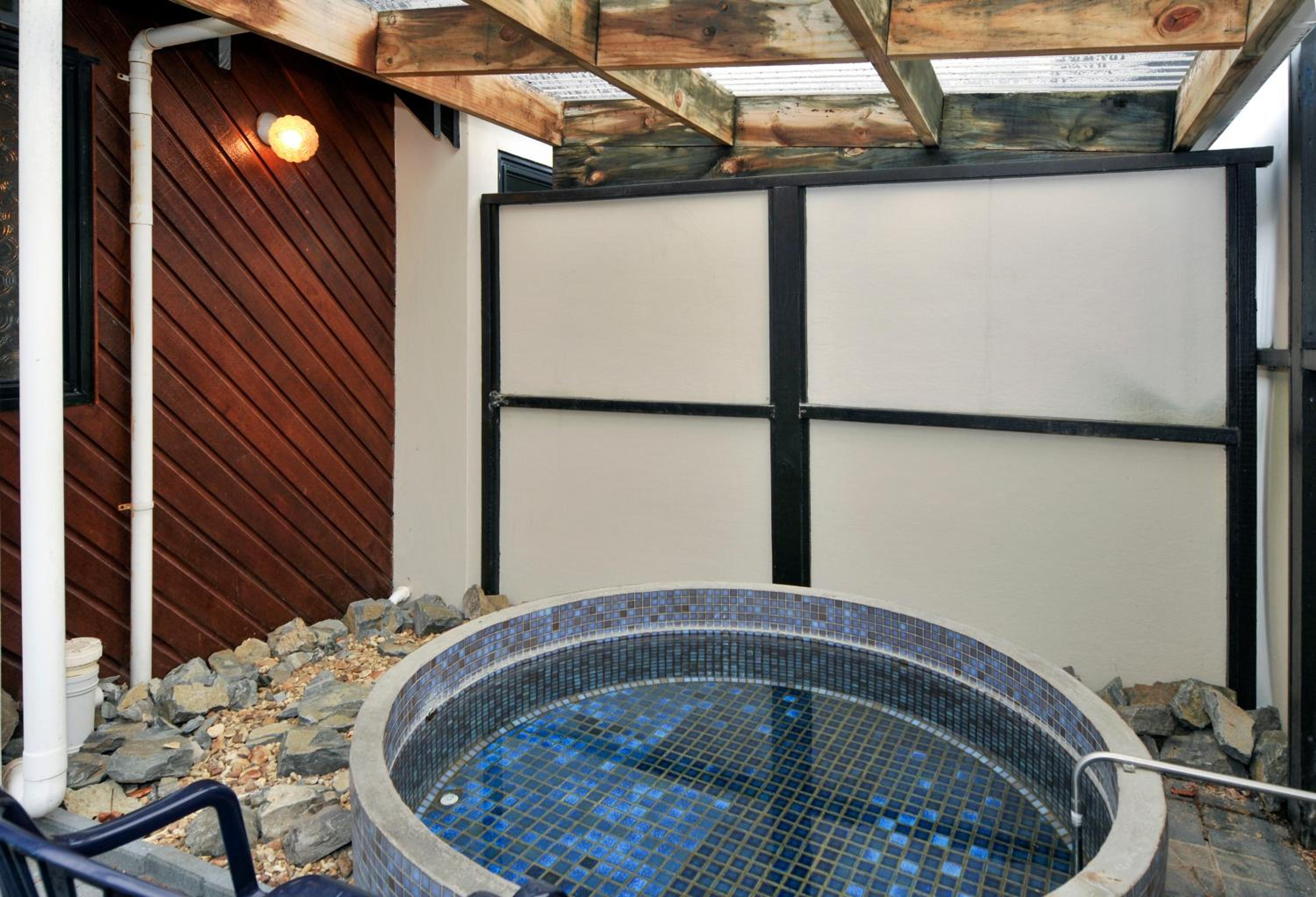 Family Apartment with Heated Plunge Pool - Photo 7