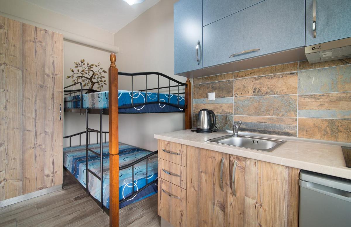 Apartment with Balcony (2 Adults+ 2 Children)
