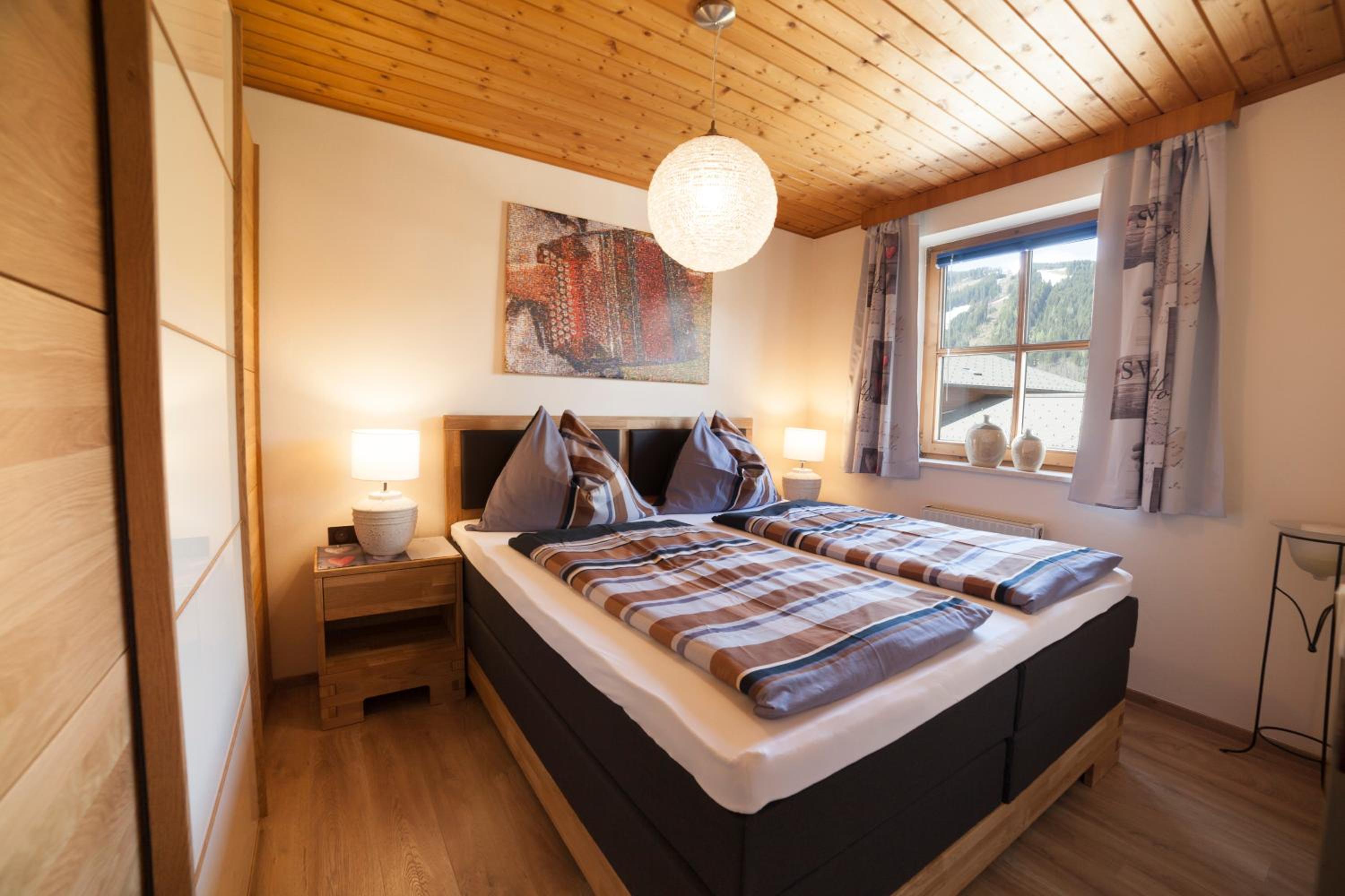One-Bedroom Apartment with Balcony photo 1