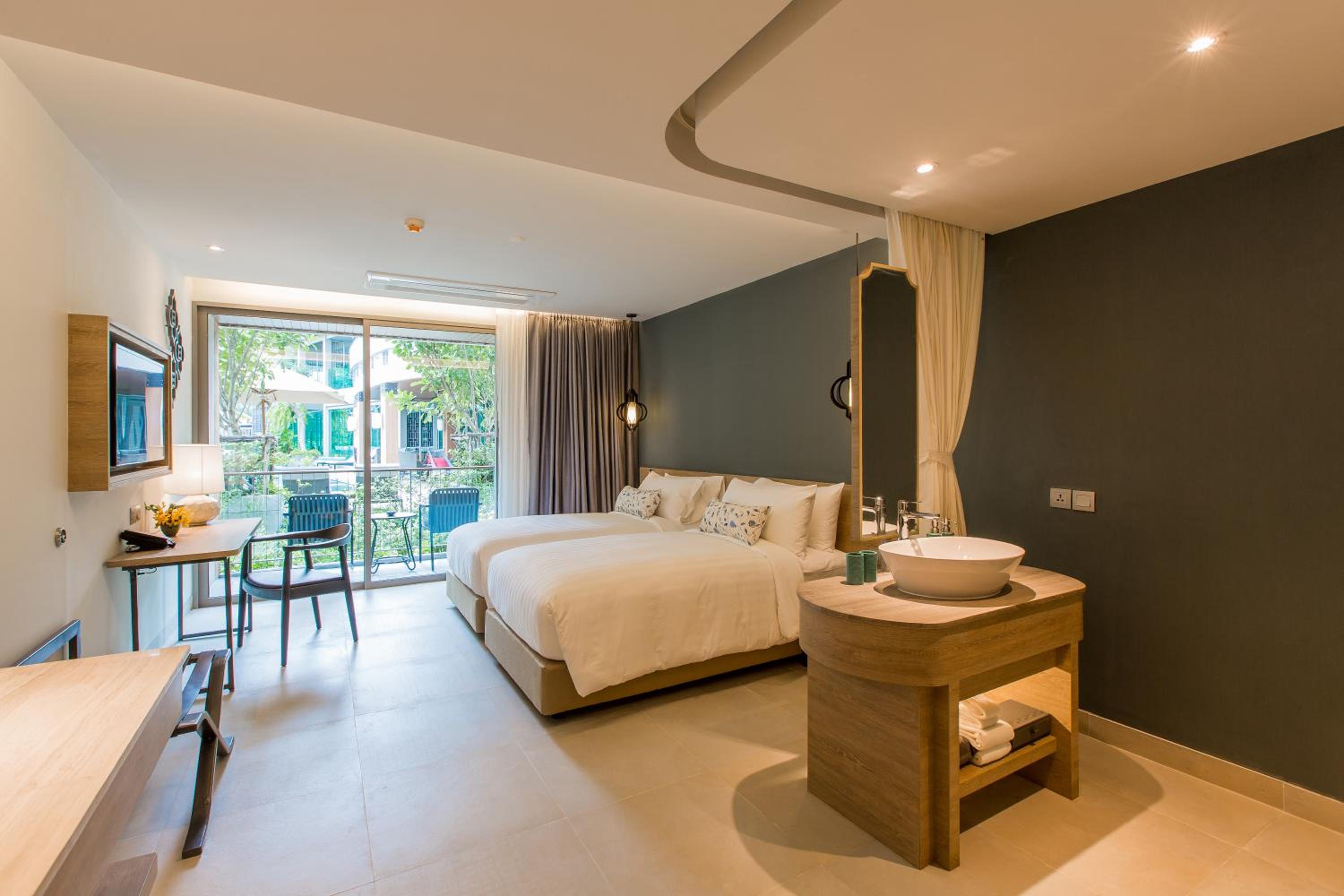 Deluxe Double or Twin Room photo 2