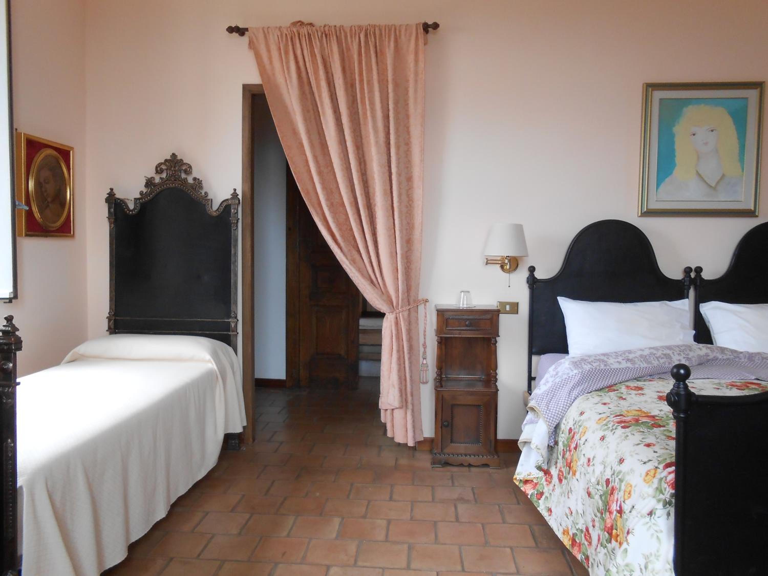 Deluxe Double or Twin Room with Spa Bath photo 1