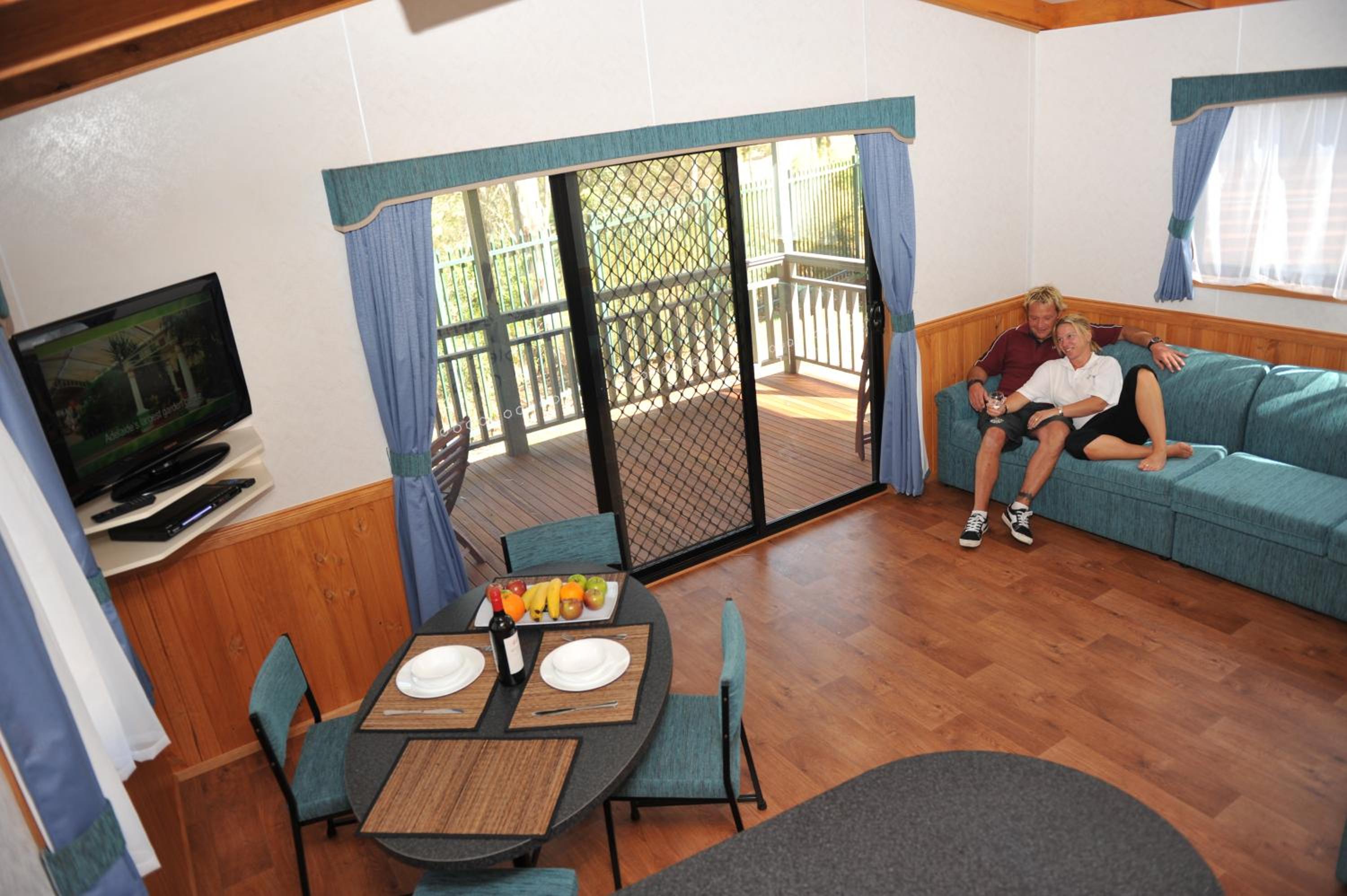 Walkerville Cabin  photo 2