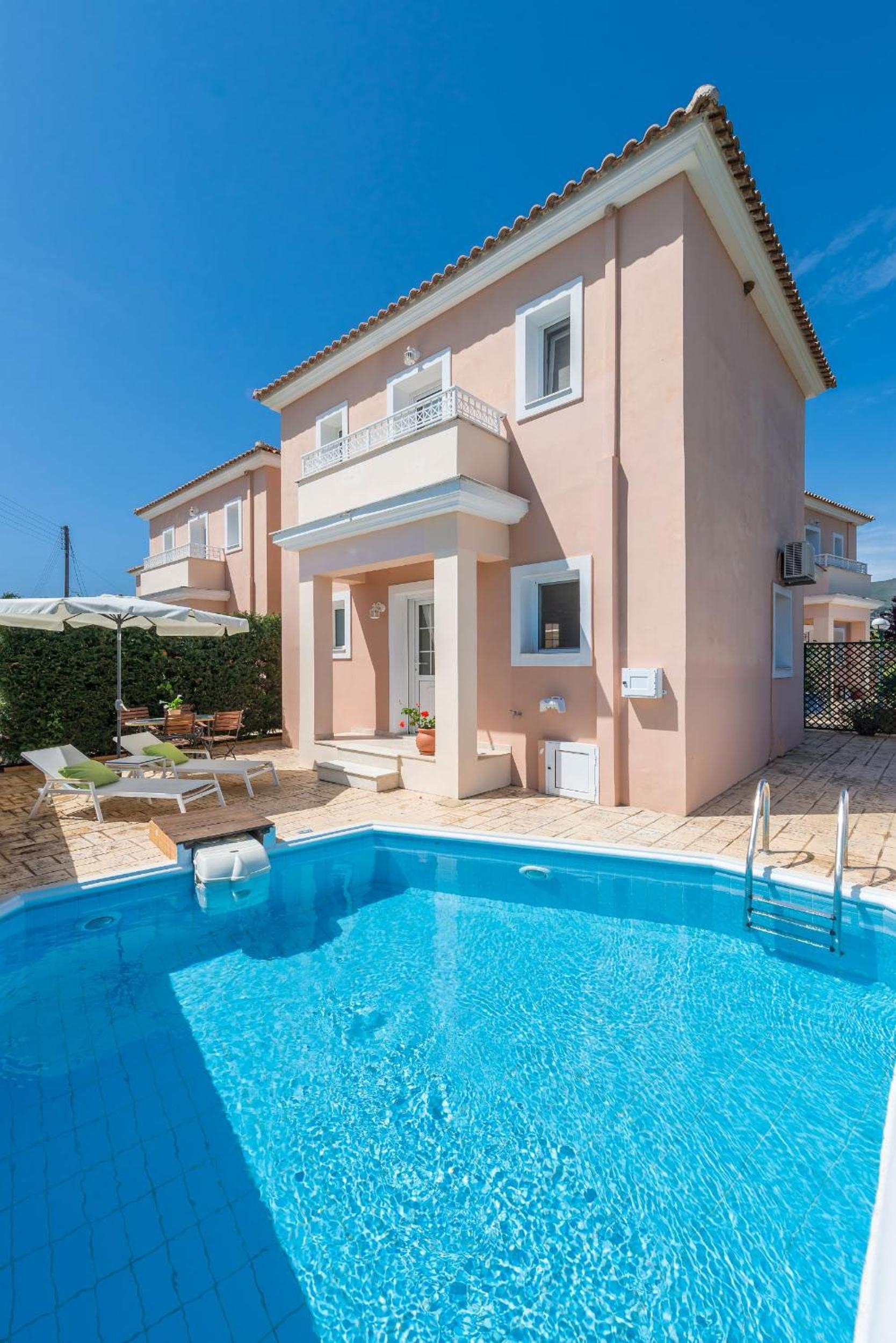 Villa With Private Pool photo 3