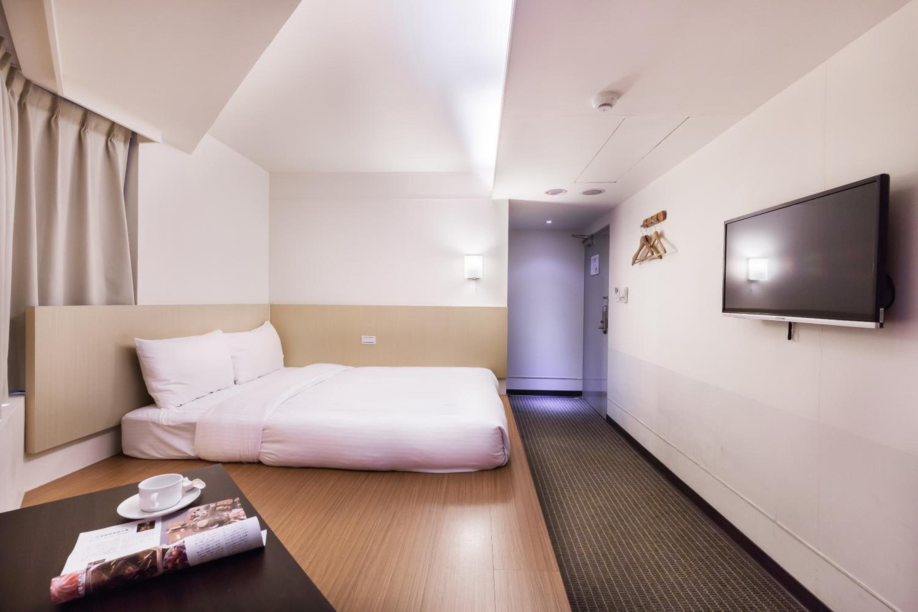 Standard Double Room - Photo 2