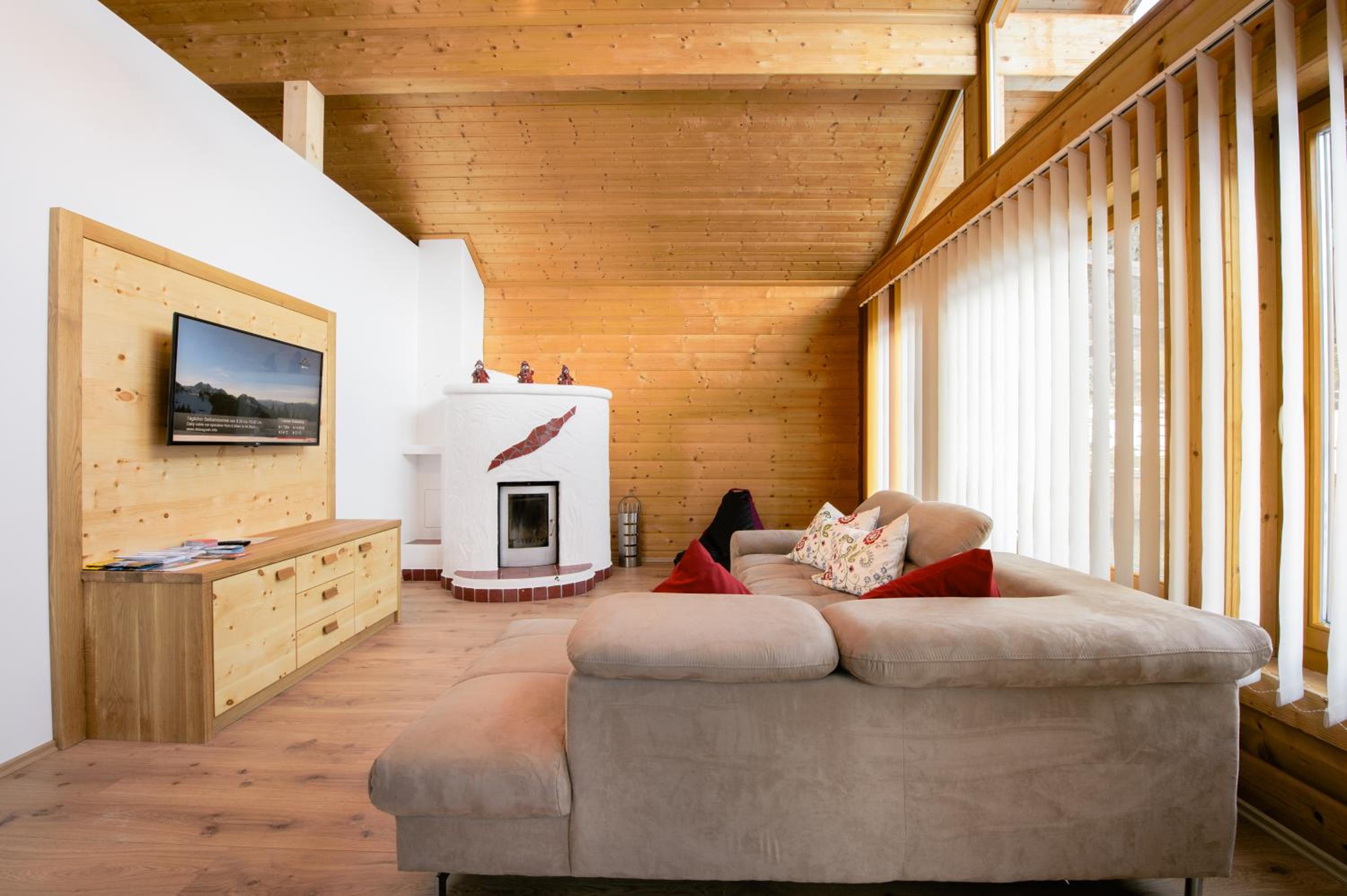 Three-Bedroom Chalet photo 3