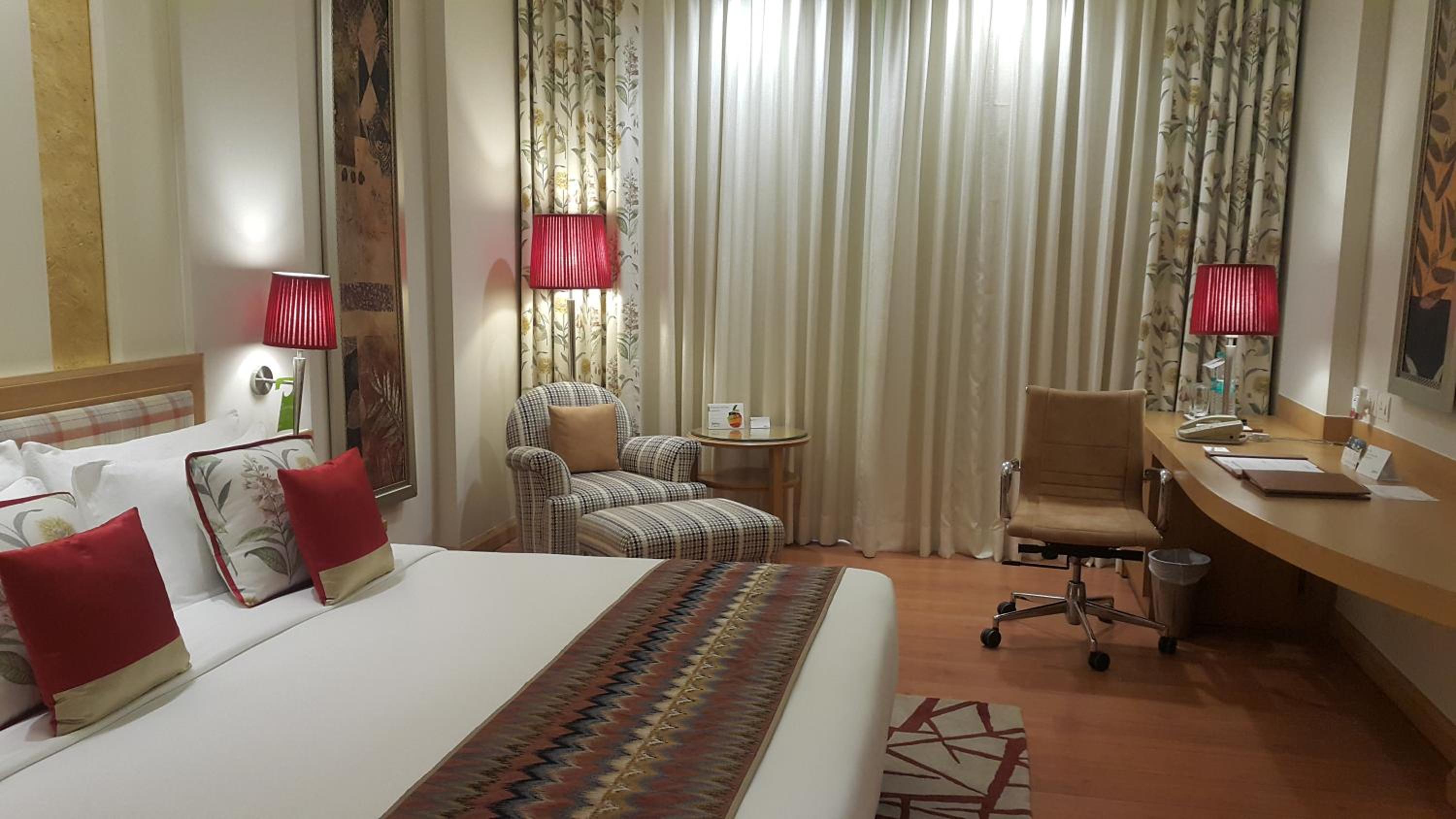 Deluxe Double or Twin Room with 15% discount on Food and Soft beverage photo 2