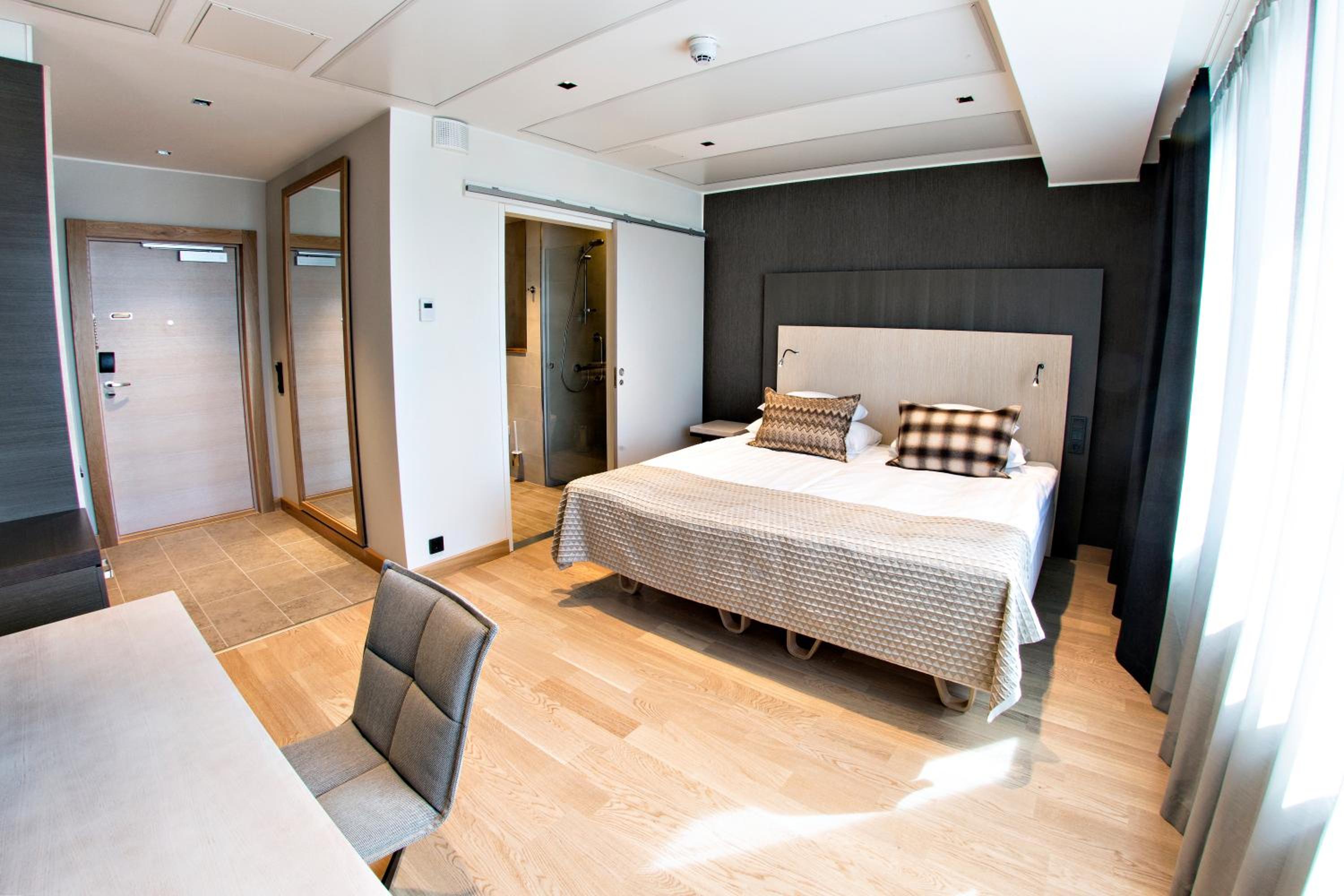 Superior King Room photo 3