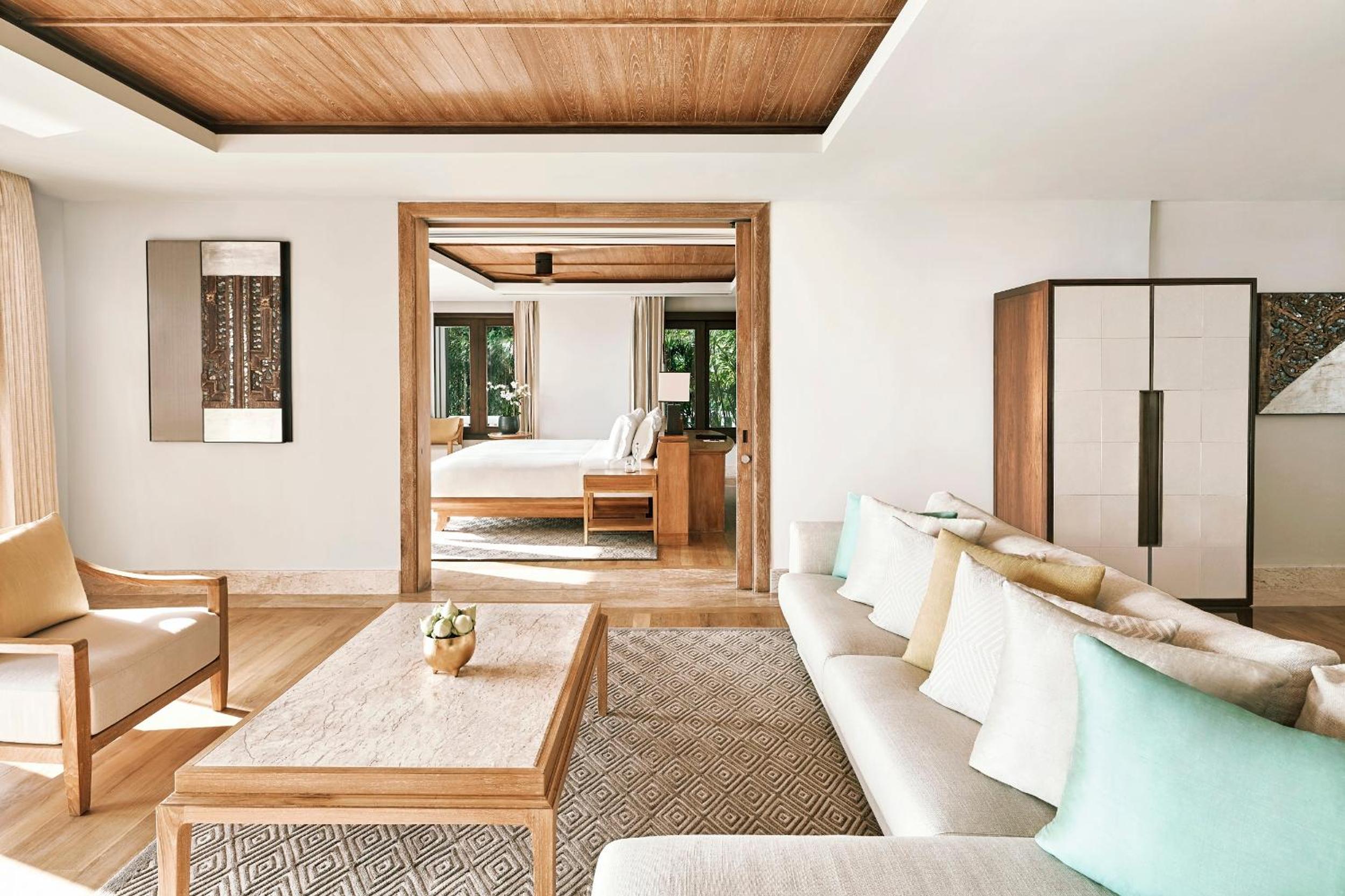 Signature Ocean View Pool Suite - Photo 6