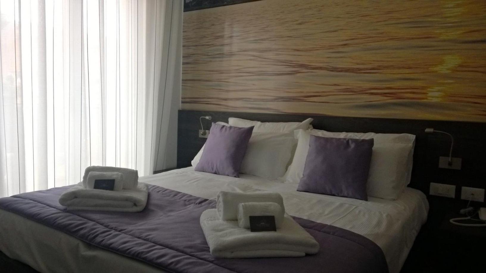 Family Room (2 Adults + 2 Children) - Photo 1