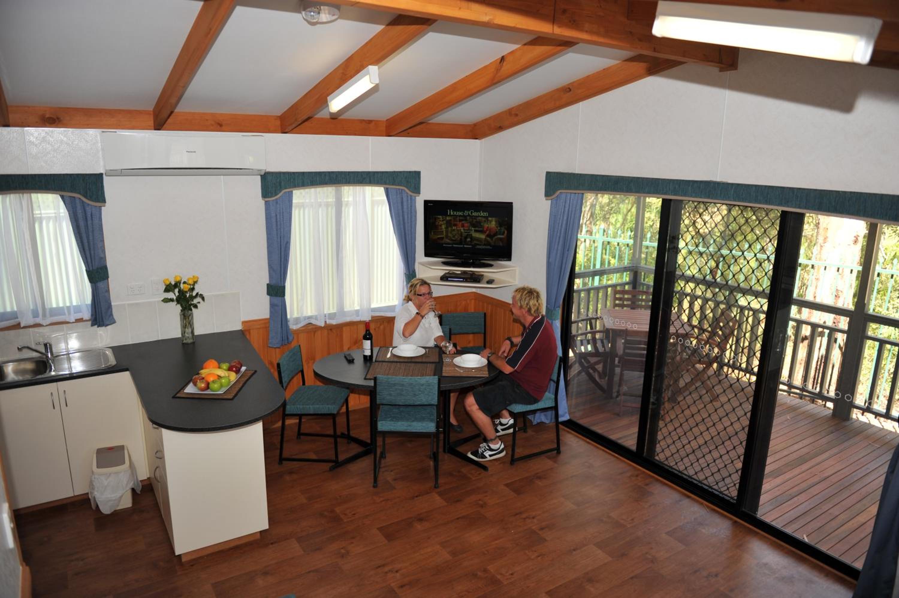 Walkerville Cabin  photo 3