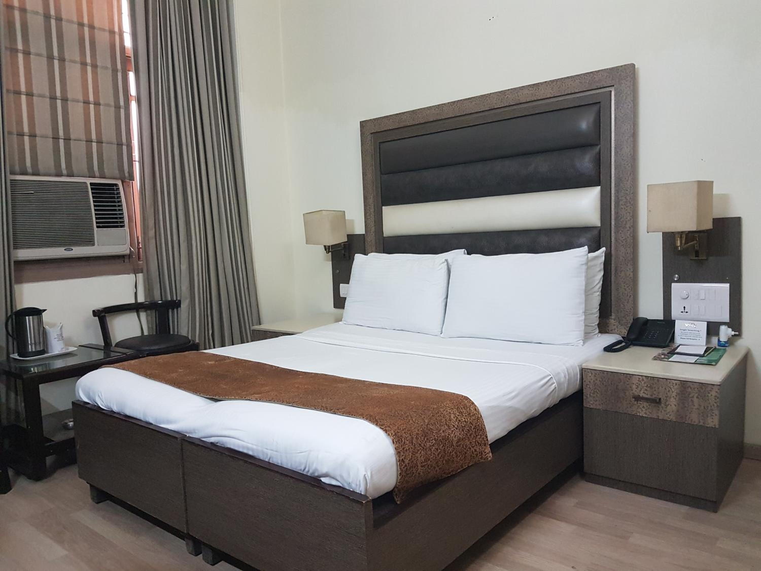 Small Double Room photo 2