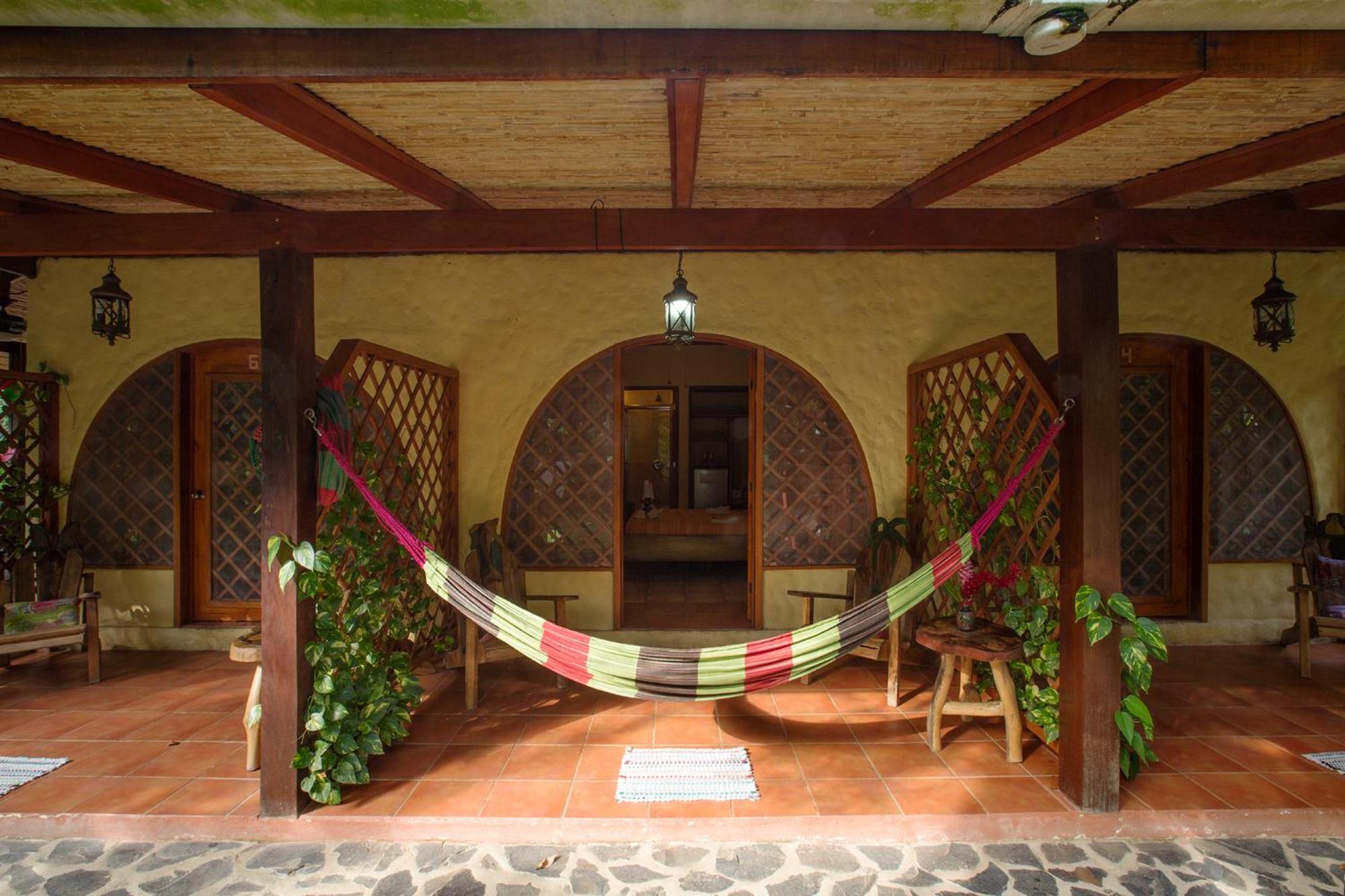 Queen Room with Garden View photo 3