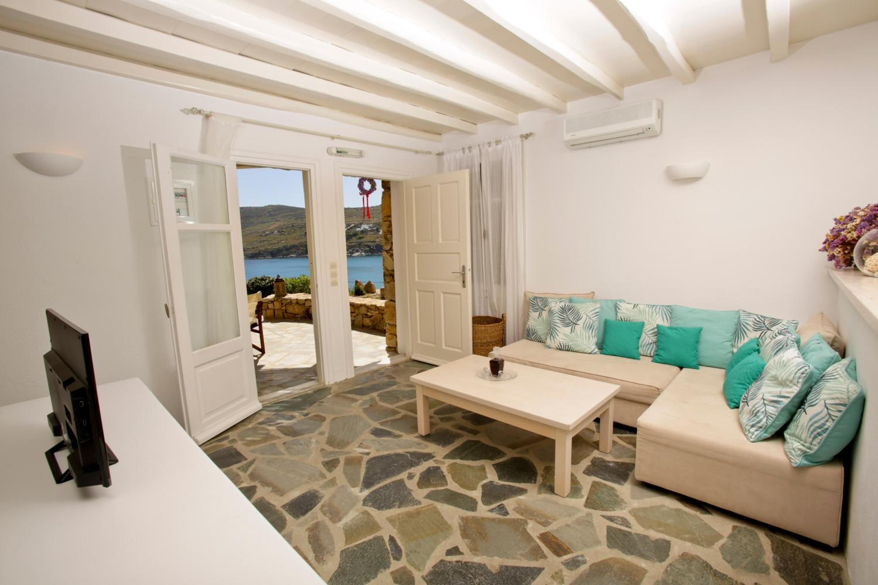 Studio with Sea View photo 2