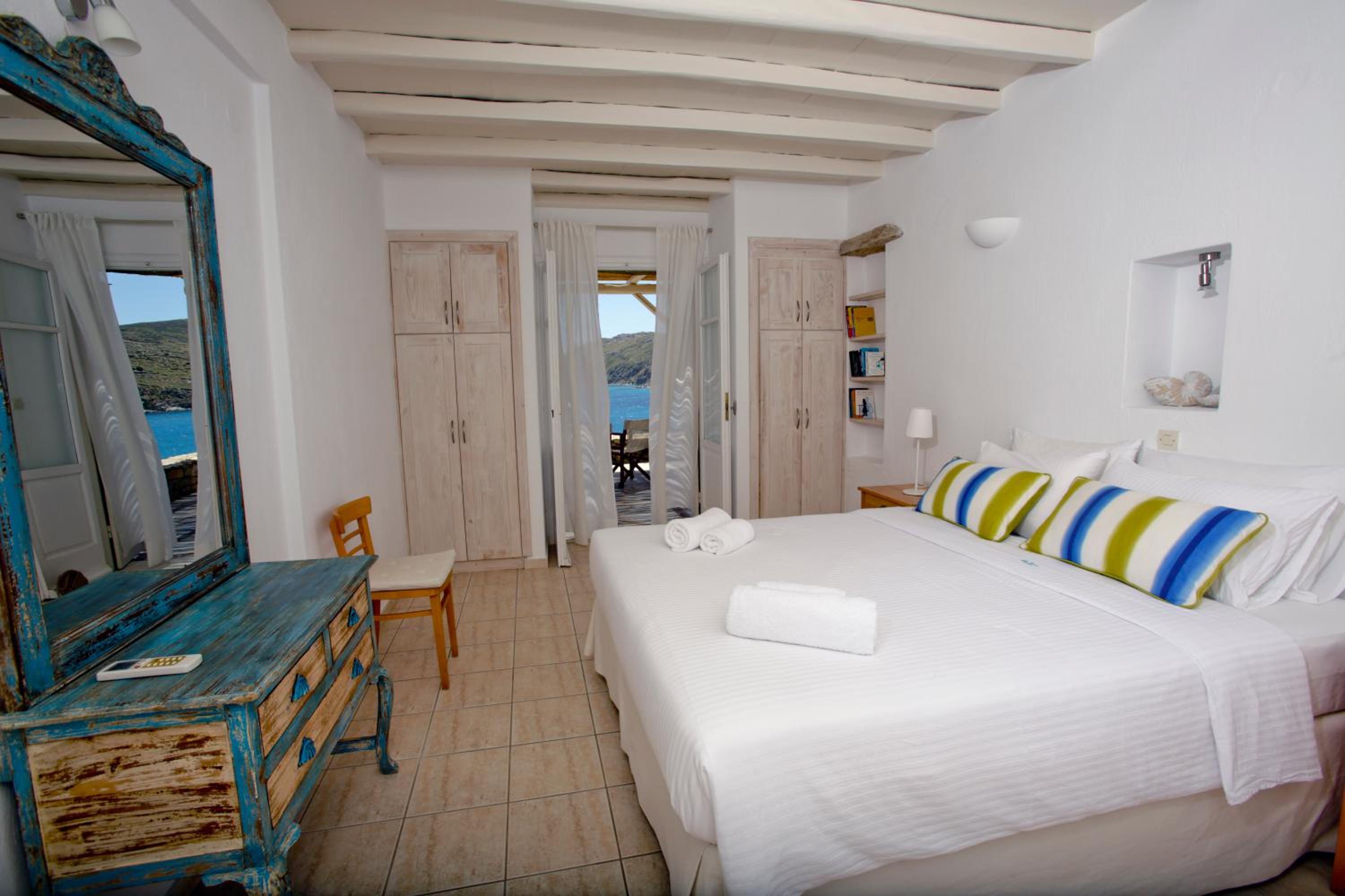 One Bedroom Apartment with Sea View photo 3