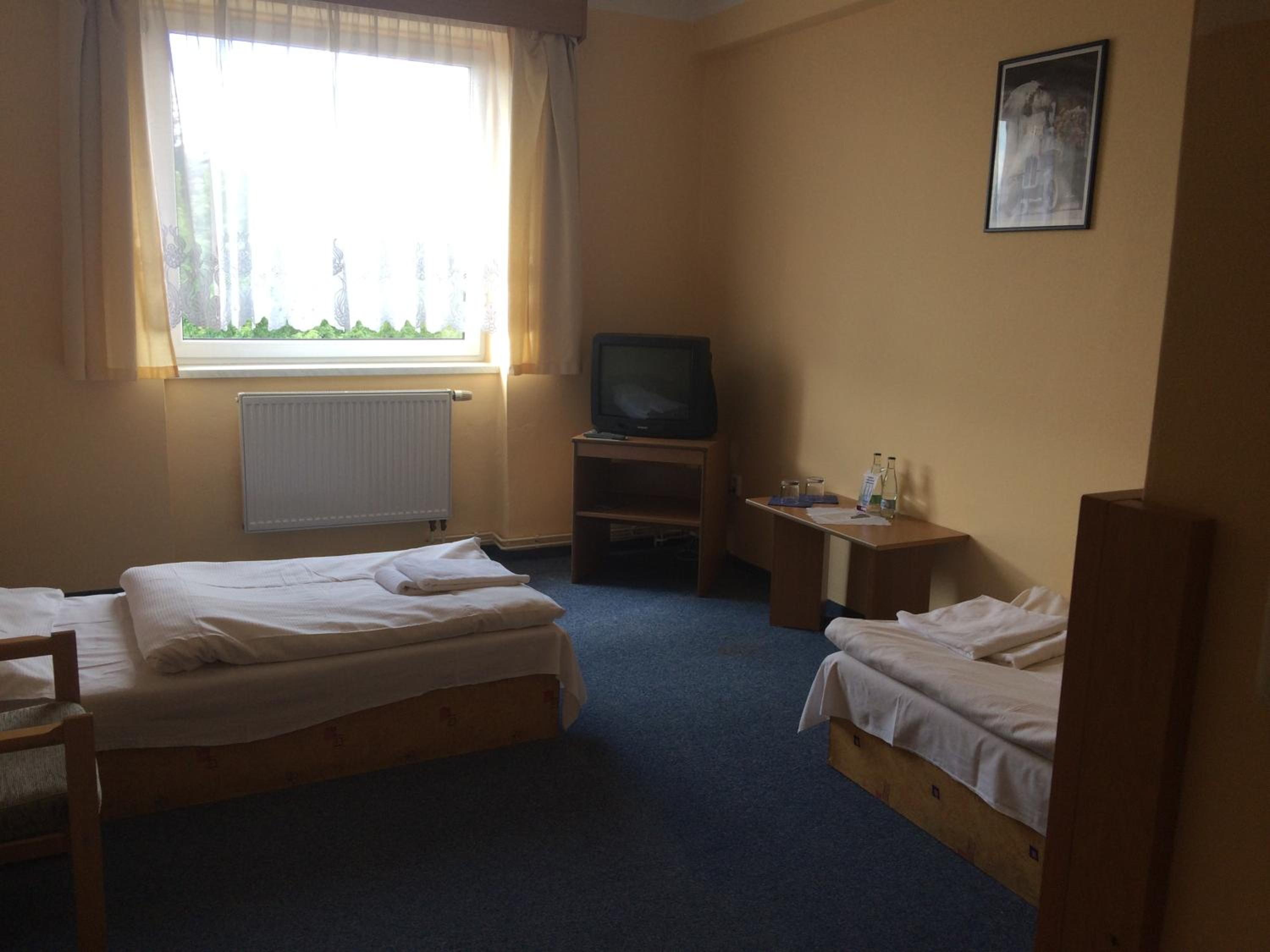Standard Double or Twin Room - Photo 1