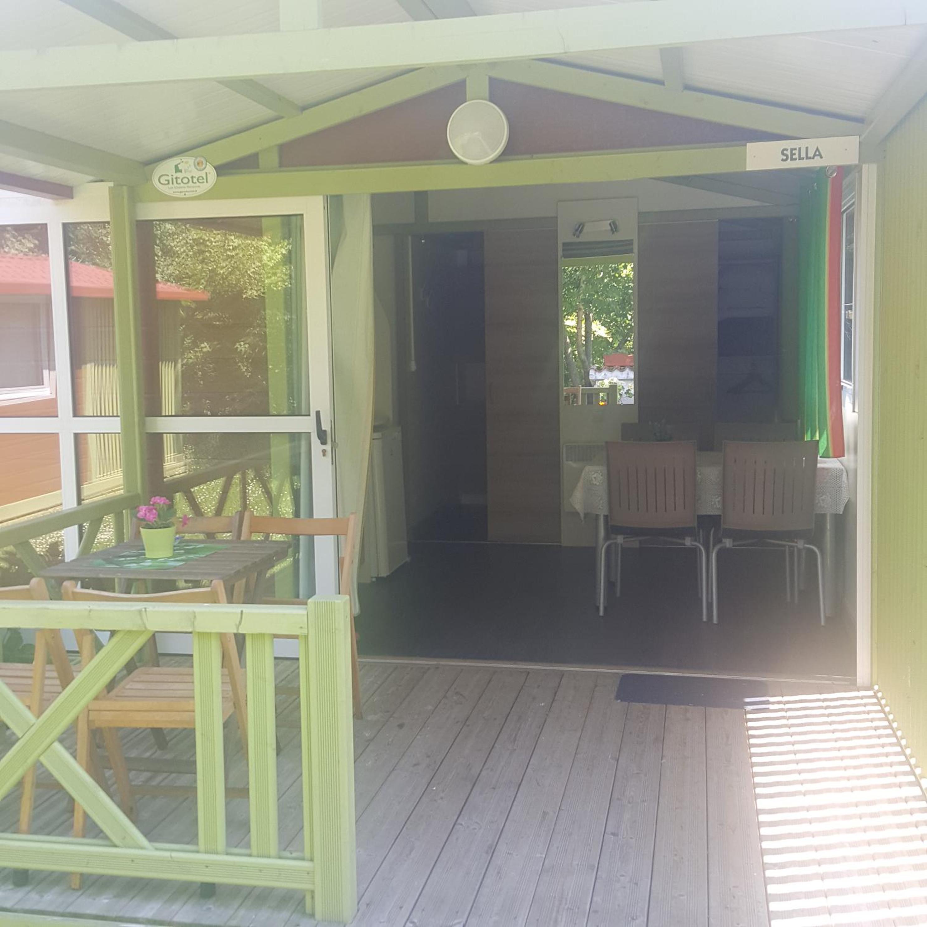 Bungalow with Garden View photo 2