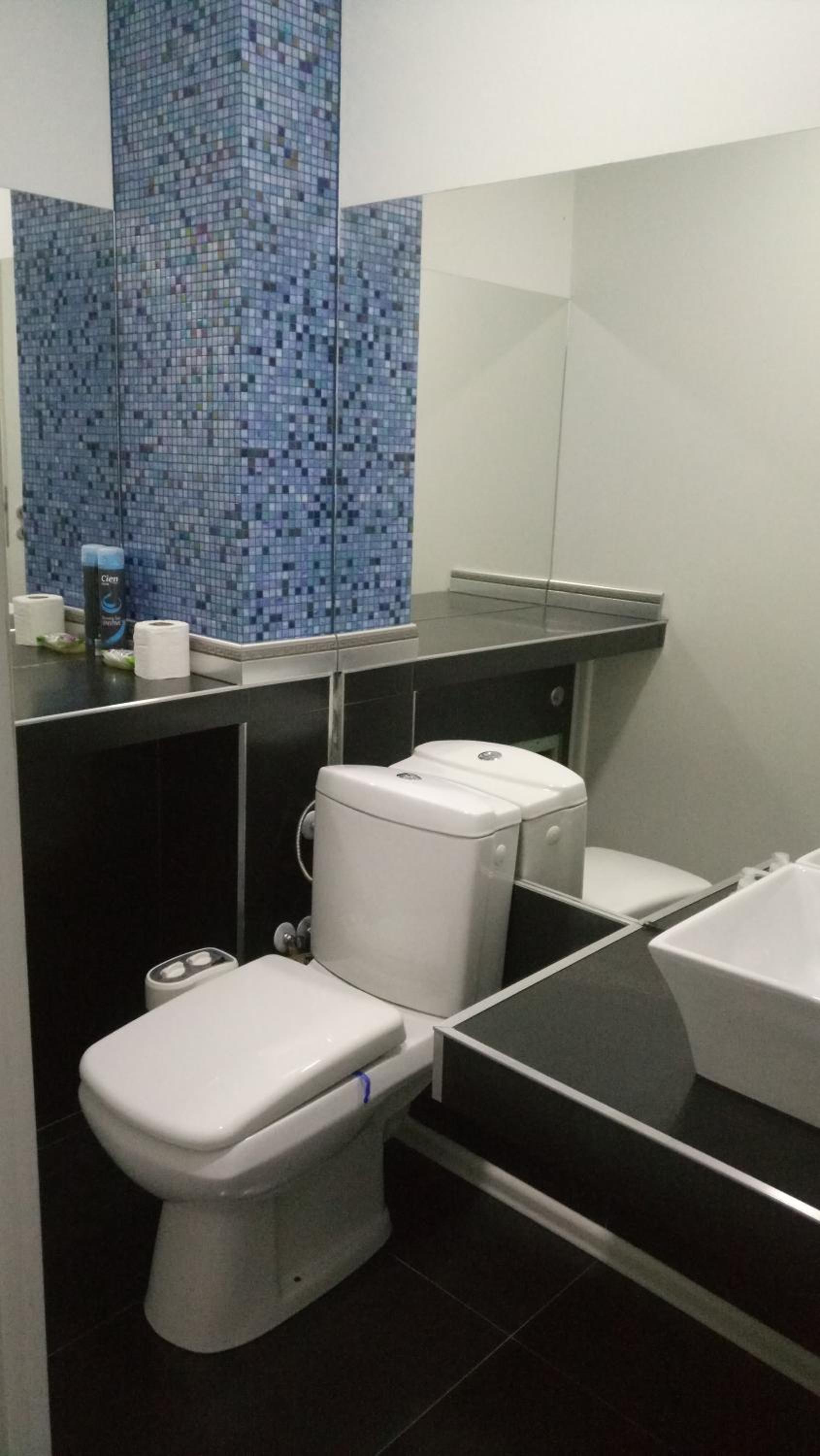 Deluxe Double Room with Bath - Photo 19