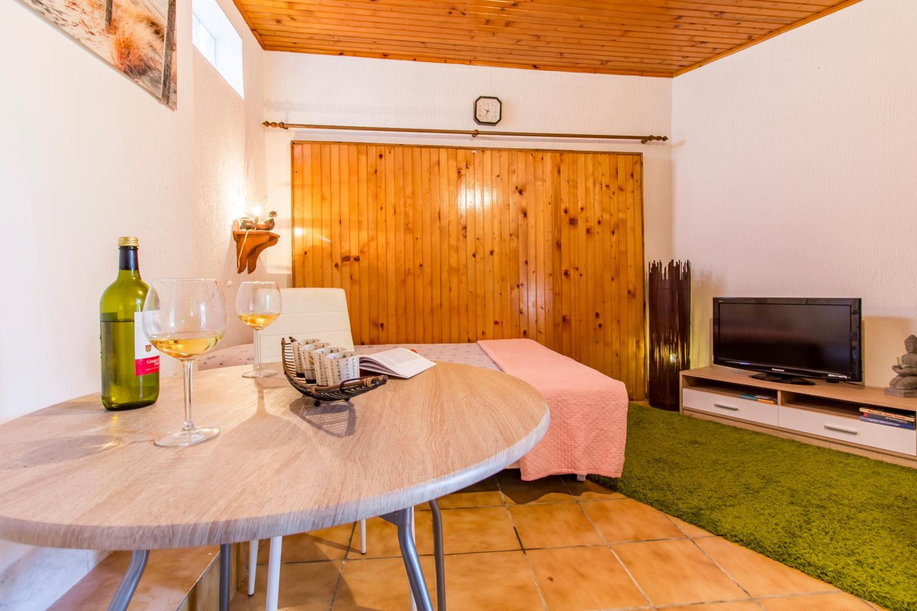 One-Bedroom Standard Apartment