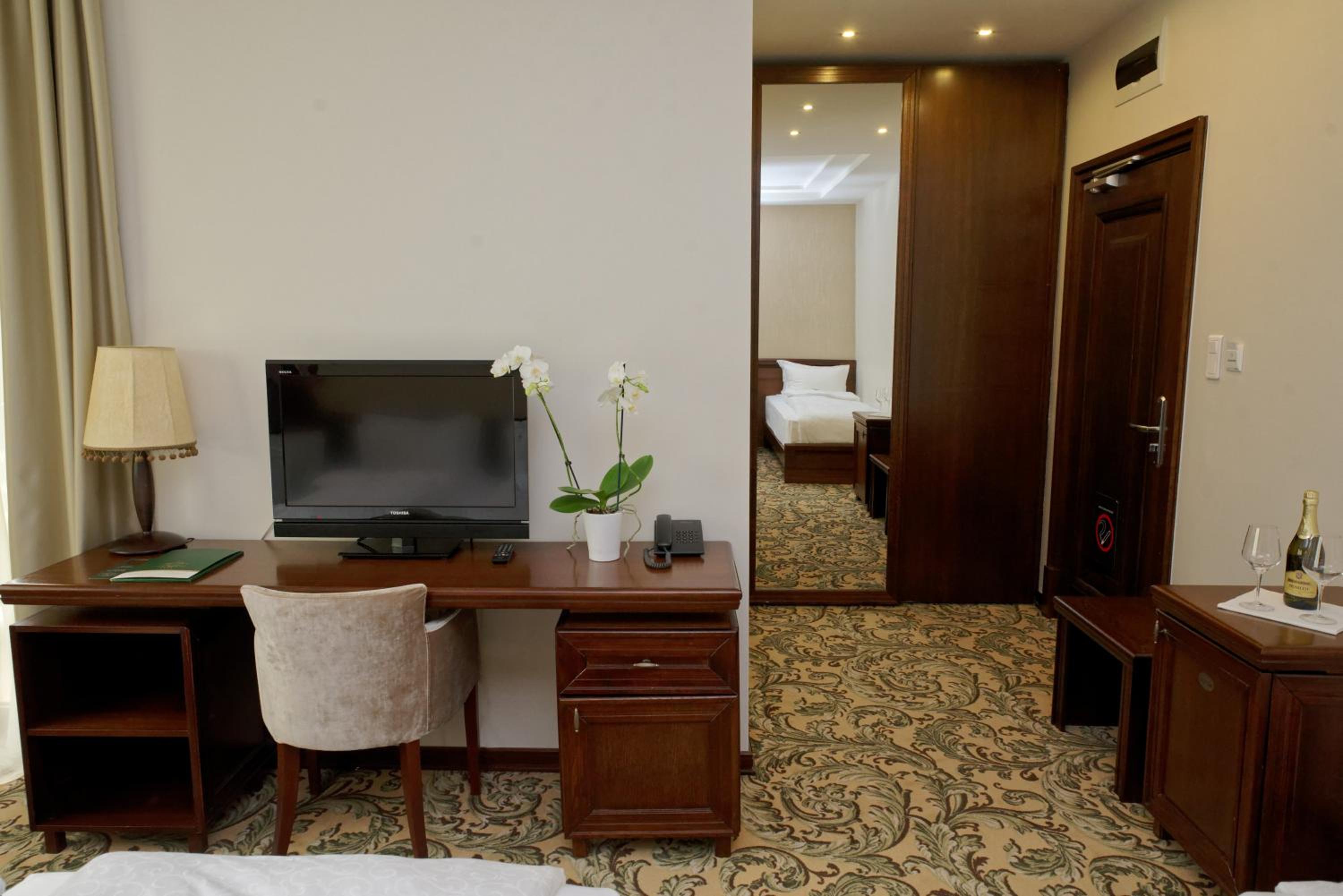 Twin Room with Balcony