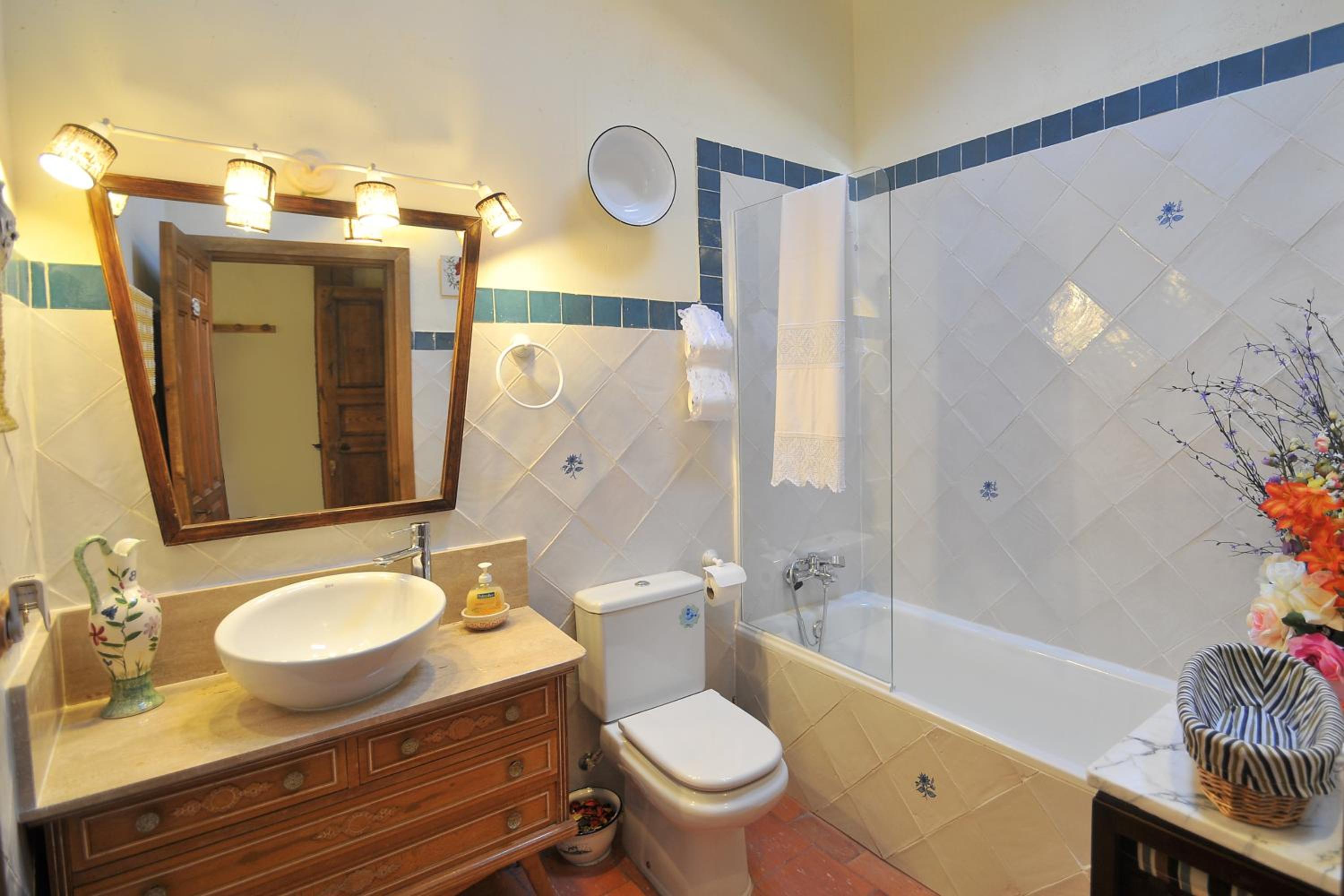 Three-Bedroom House photo 2