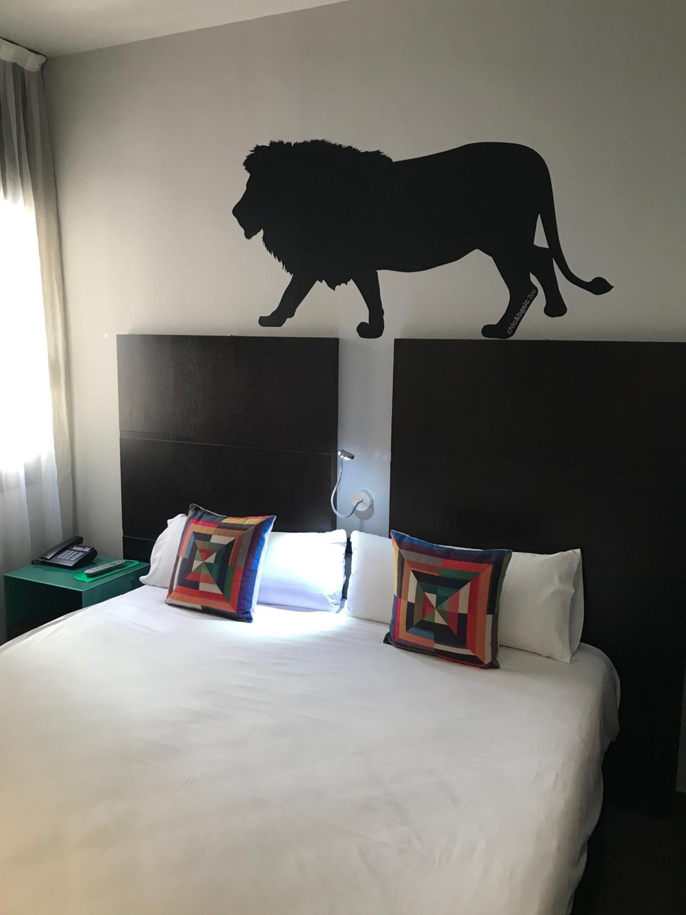 Habitación Doble Estándar o con Dos Camas Individuales.