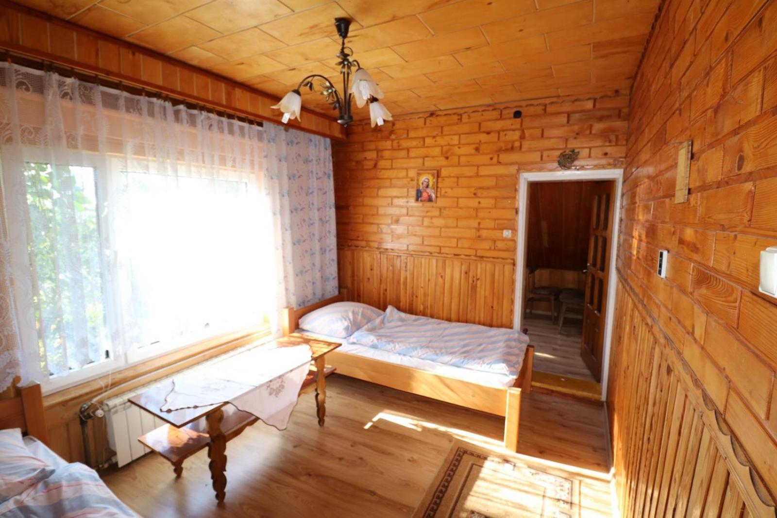 Triple Room with Shared Bathroom photo 2