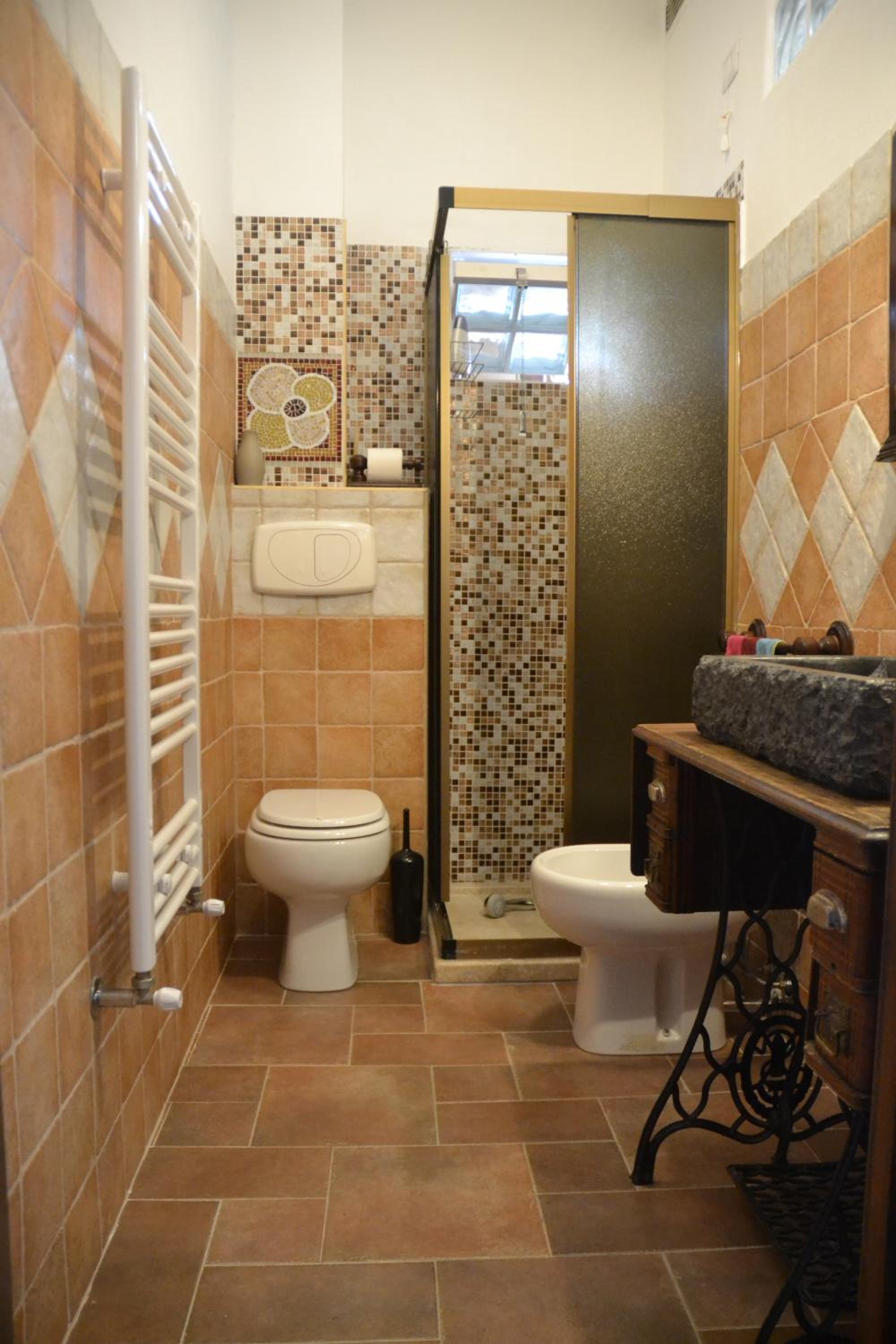 Triple Room with Private Bathroom - Photo 15