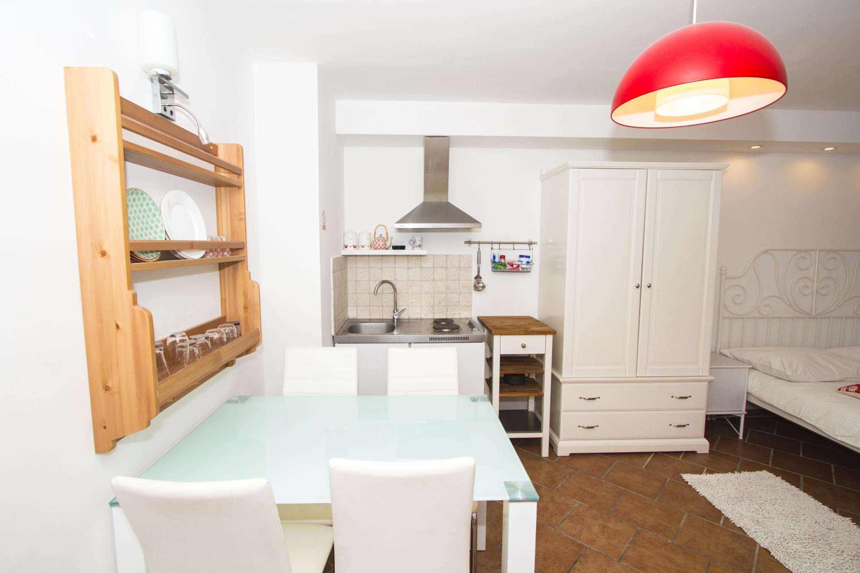 Studio Apartment photo 2