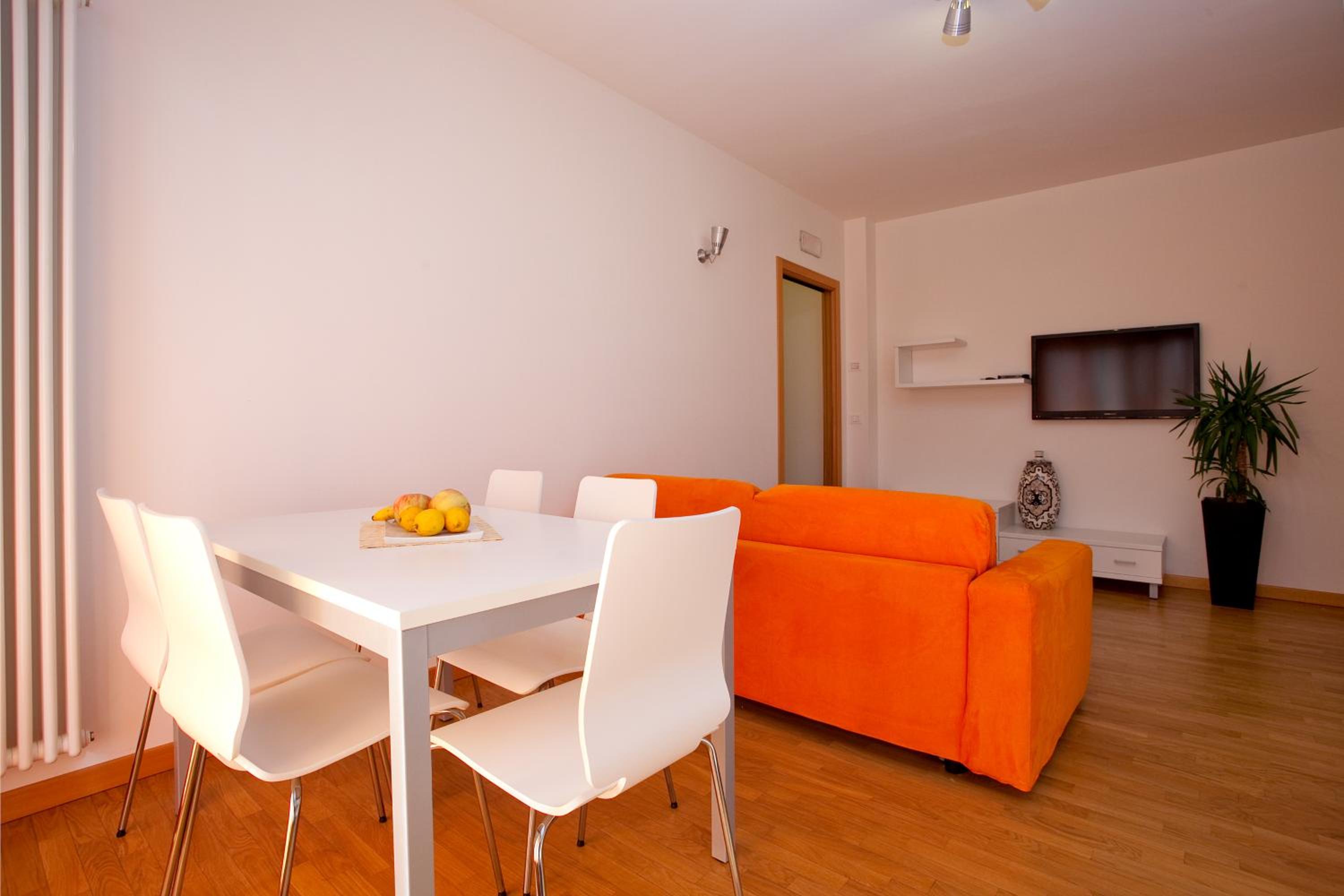 Two-Bedroom Apartment (6 Adults) photo 3