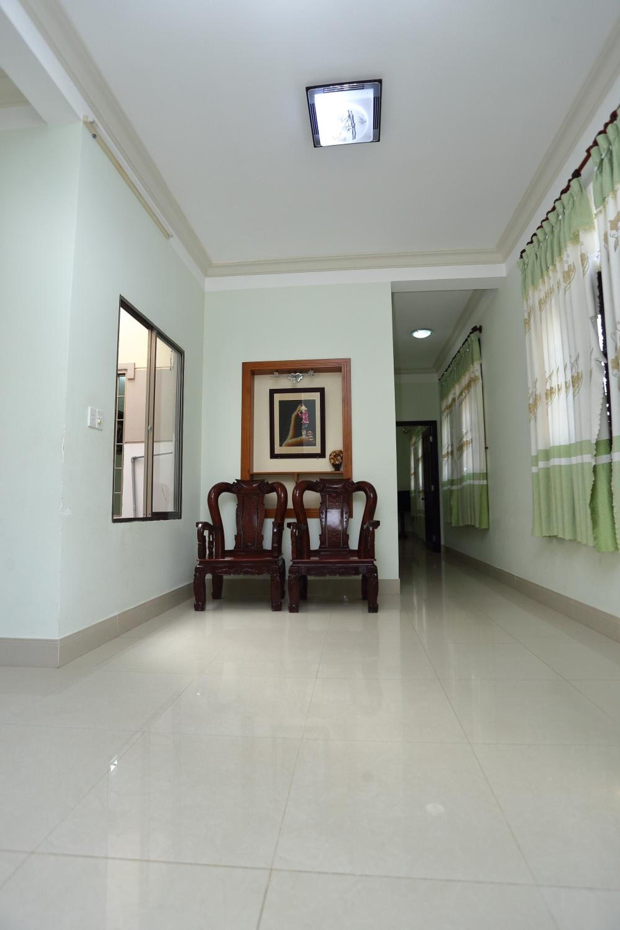 Villa photo 3