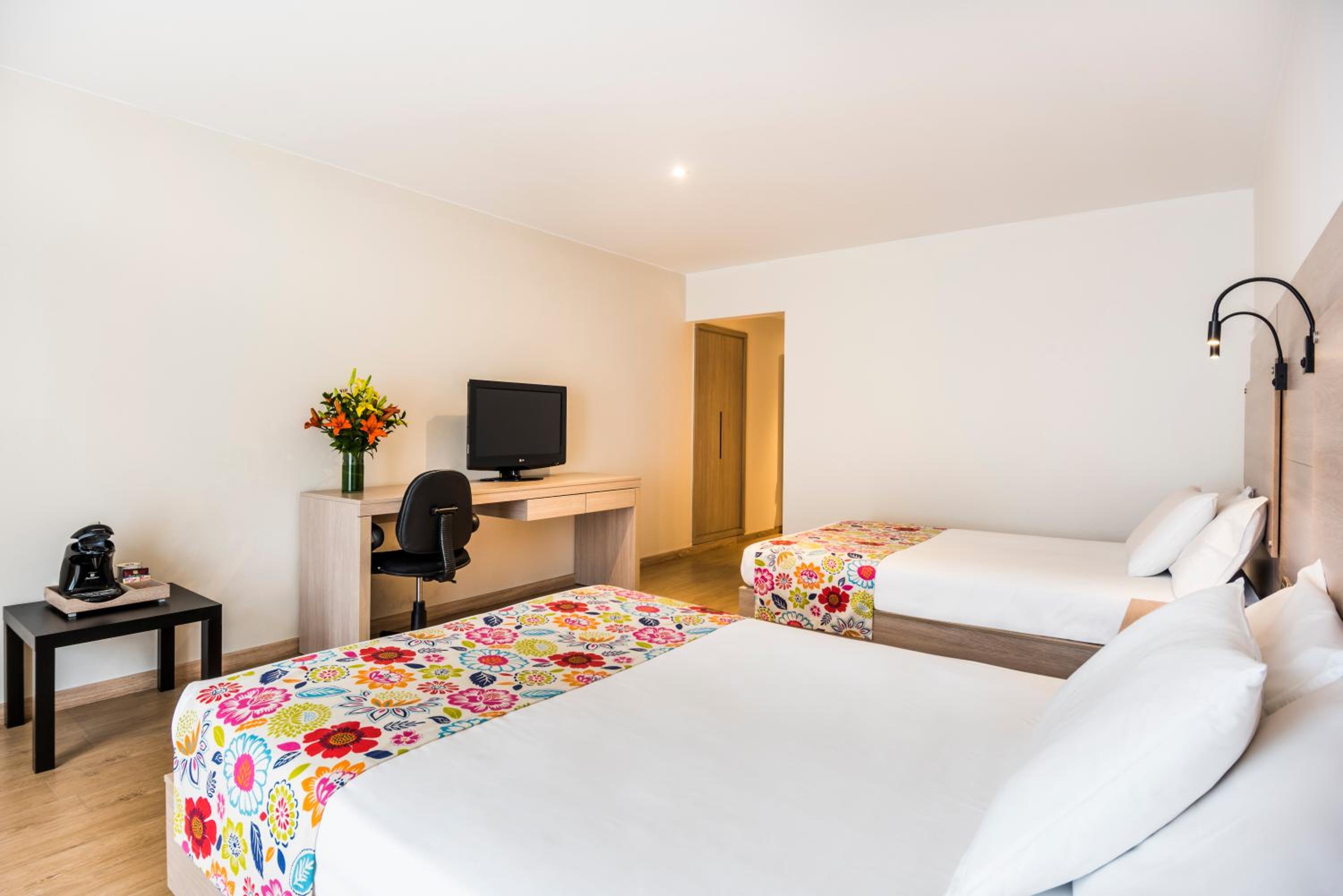 Superior Double or Twin Room - Photo 13